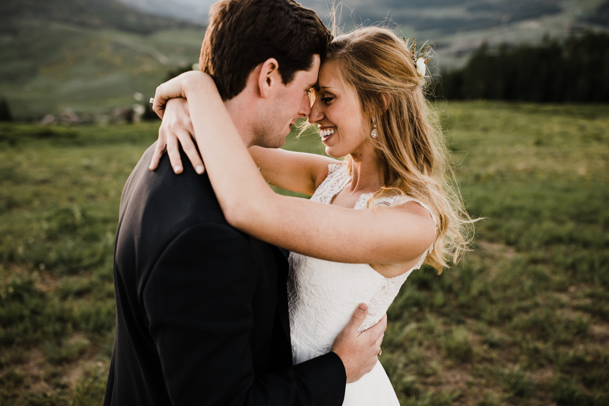 laurann + matt's intimate wedding | ten peaks ceremony site | crested butte mountain resort | colorado wedding photographer | the hearnes adventure photography