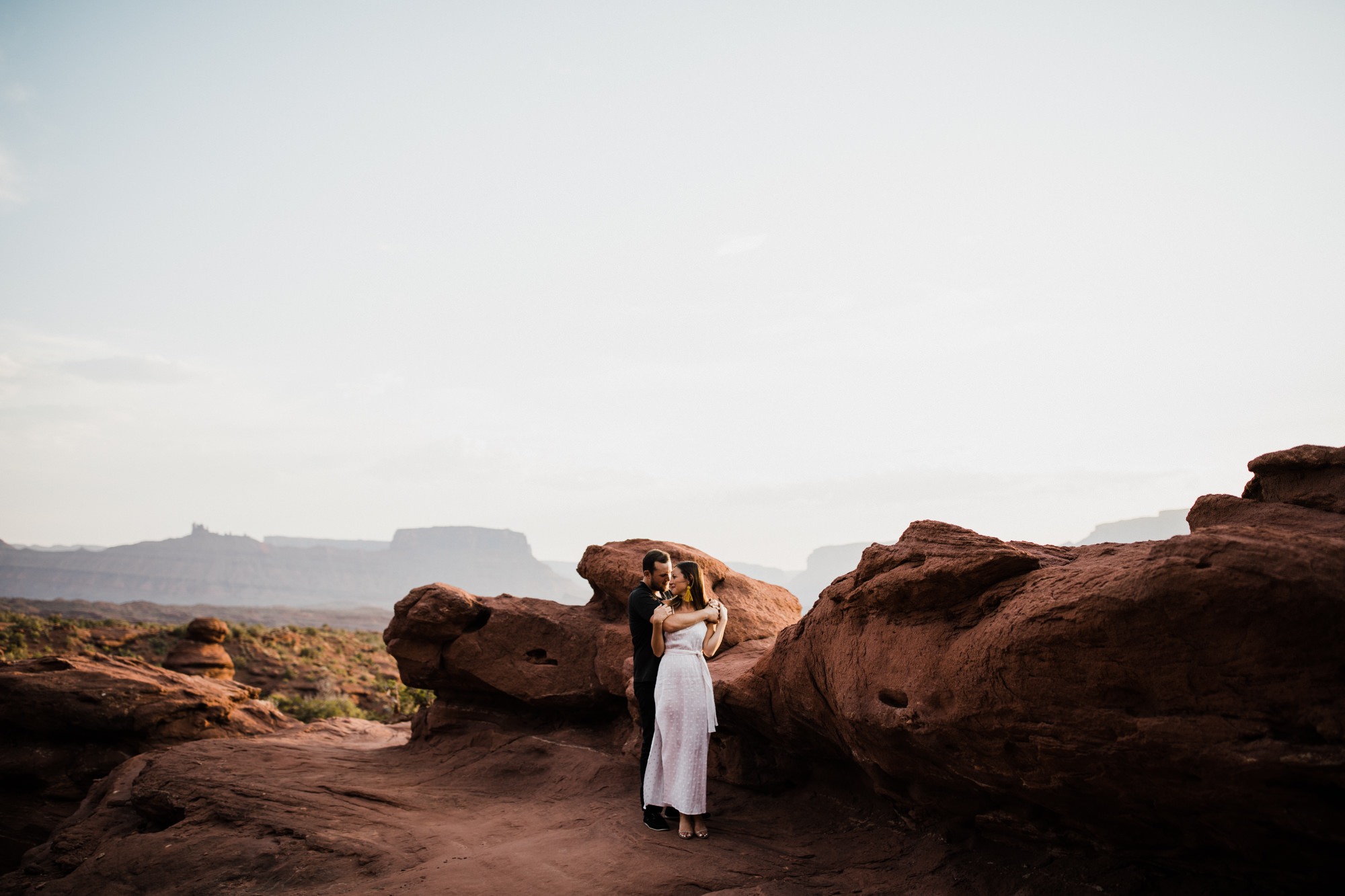 adventurous desert engagement session | moab, utah wedding photographer | www.thehearnes.com | the hearnes adventure photography