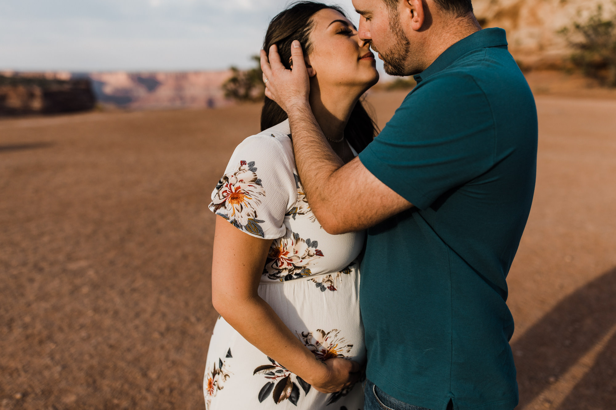 adventurous desert maternity session | canyonlands national park | moab, utah wedding photographer | www.thehearnes.com | the hearnes adventure photography