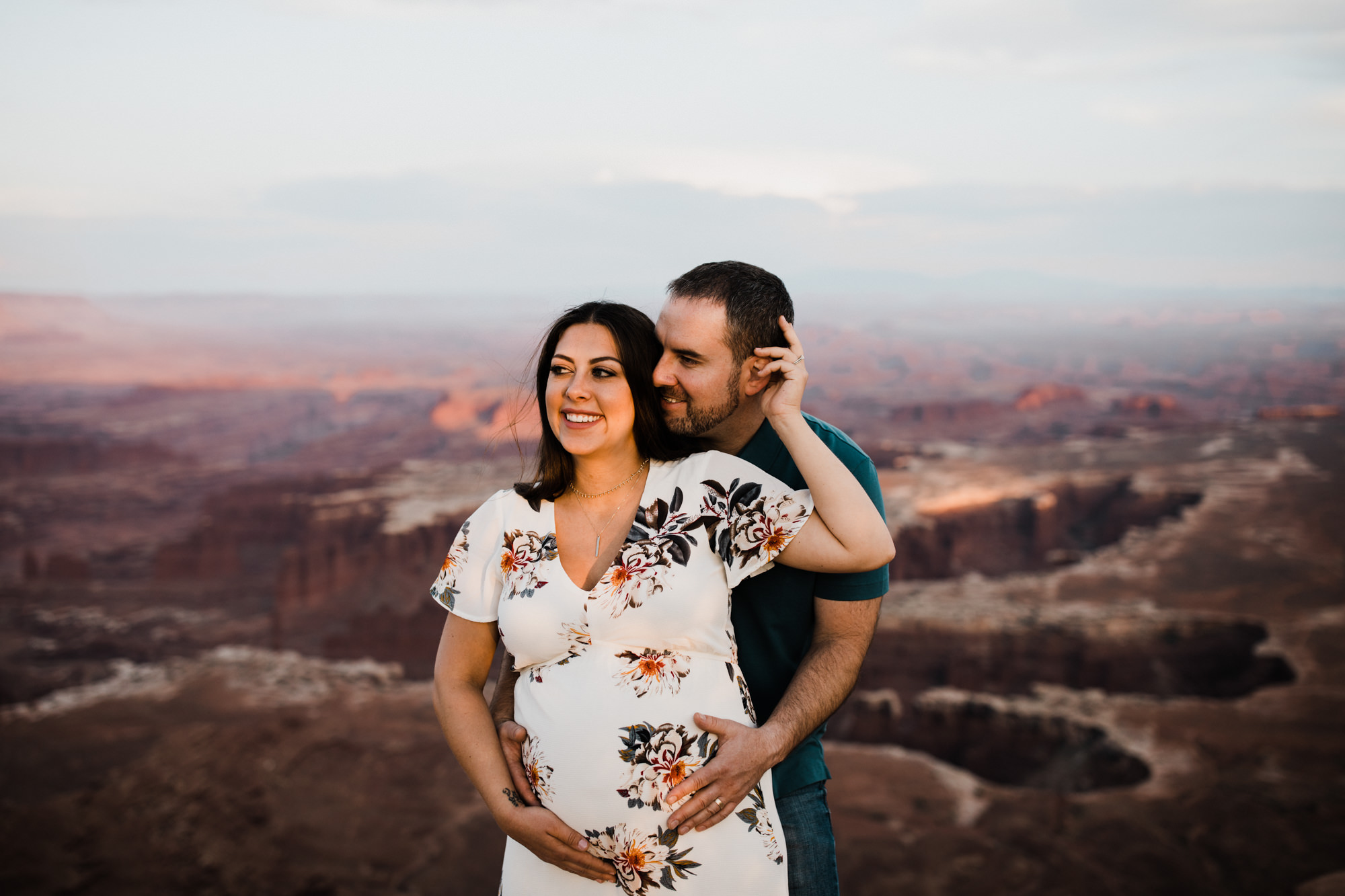 adventurous desert maternity session | canyonlands national park | moab, utah wedding photographer | www.thehearnes.com | the hearnes adventure photography