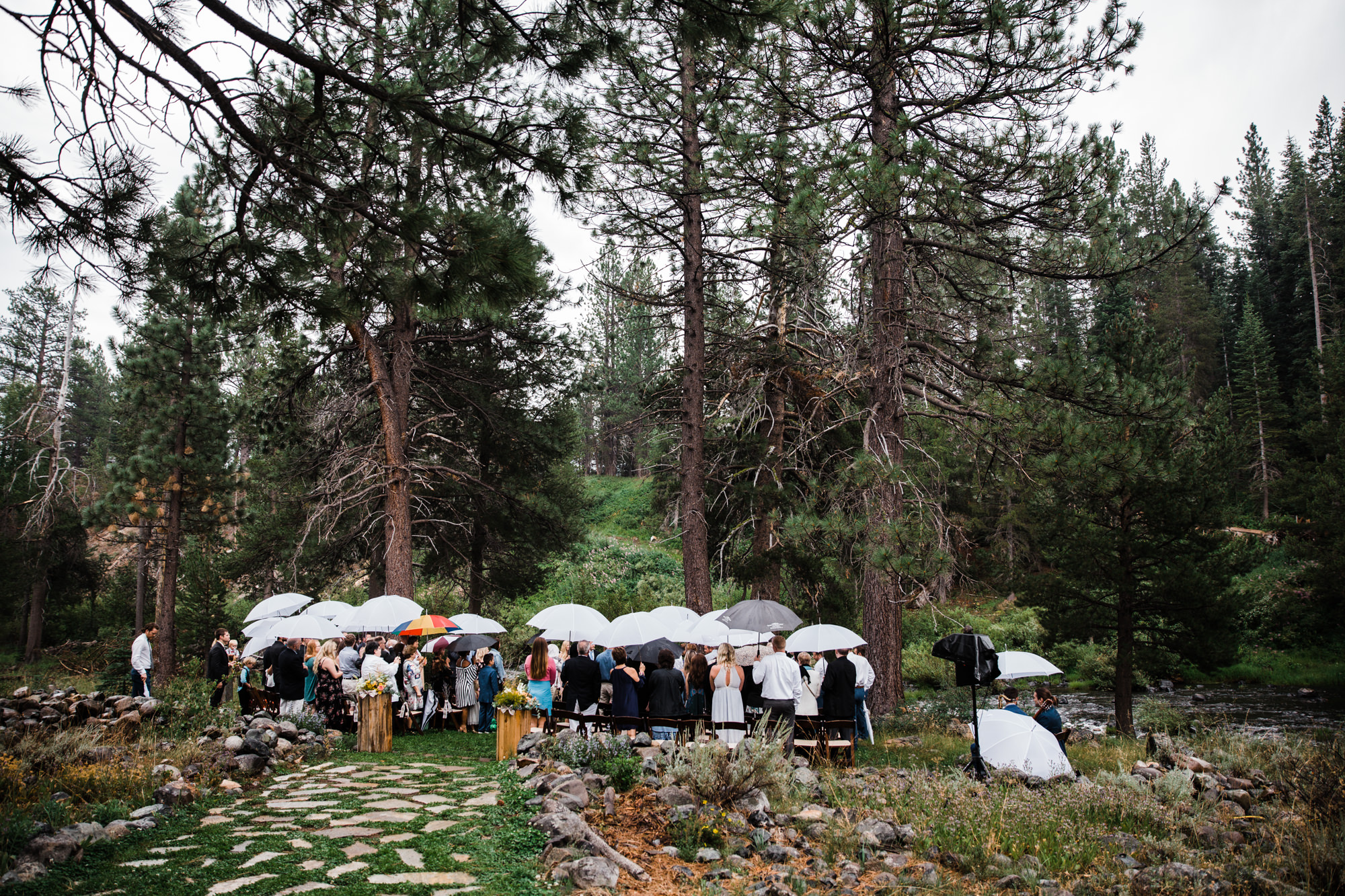 megan + zach's adventurous woodland wedding in truckee, california | romantic rainy wedding day inspiration | lake tahoe wedding photographer | www.thehearnes.com