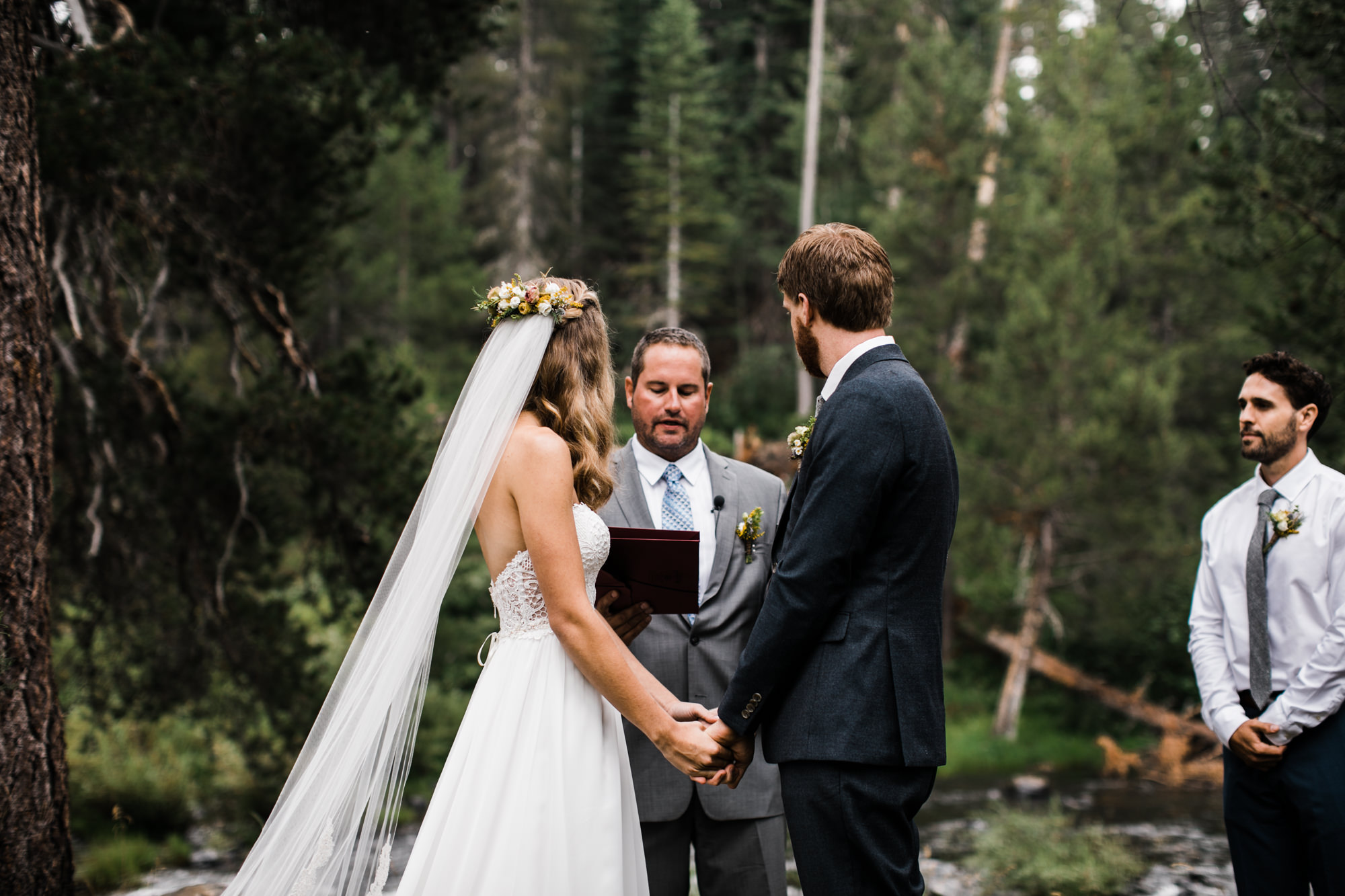 megan + zach's adventurous woodland wedding in truckee, california | romantic rainy wedding day inspiration | lake tahoe wedding photographer | www.thehearnes.com