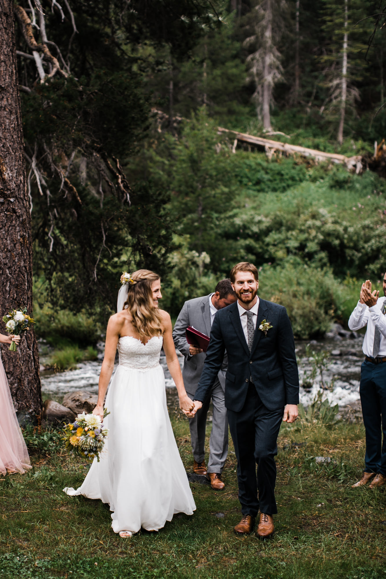 megan + zach's adventurous woodland wedding in truckee, california | romantic rainy wedding day inspiration | lake tahoe wedding photographer | www.thehearnes.com