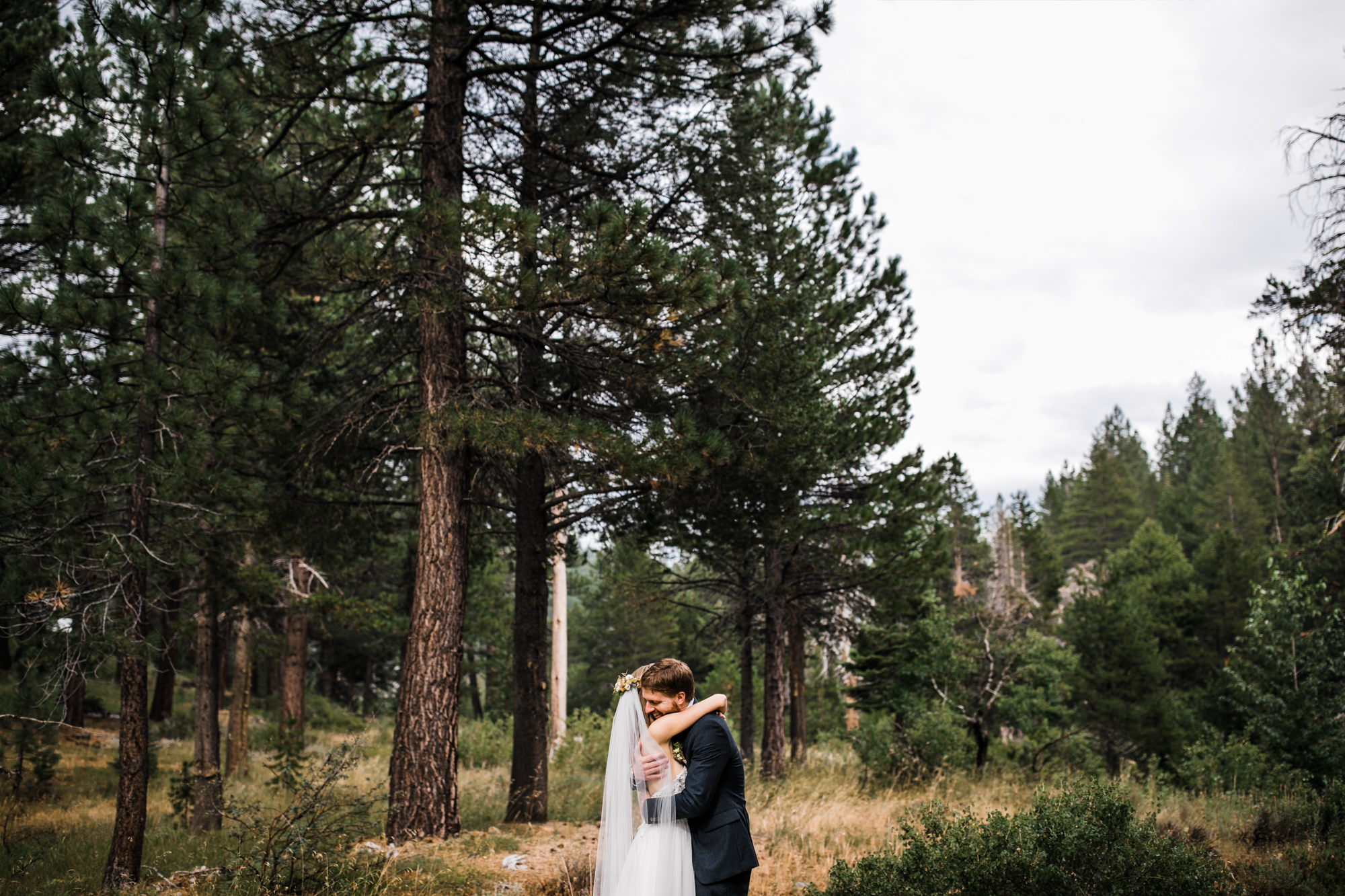 megan + zach's adventurous woodland wedding in truckee, california | romantic rainy wedding day inspiration | lake tahoe wedding photographer | www.thehearnes.com