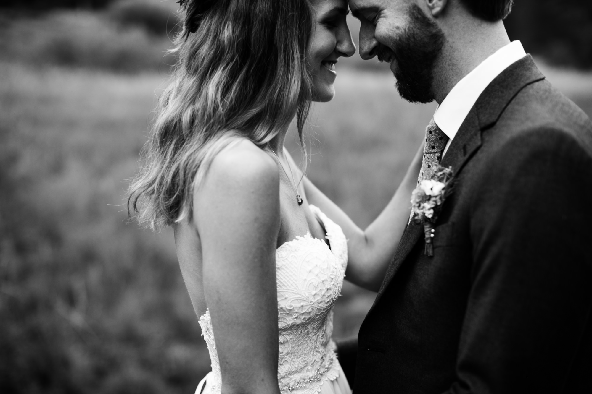 megan + zach's adventurous woodland wedding in truckee, california | romantic rainy wedding day inspiration | lake tahoe wedding photographer | www.thehearnes.com