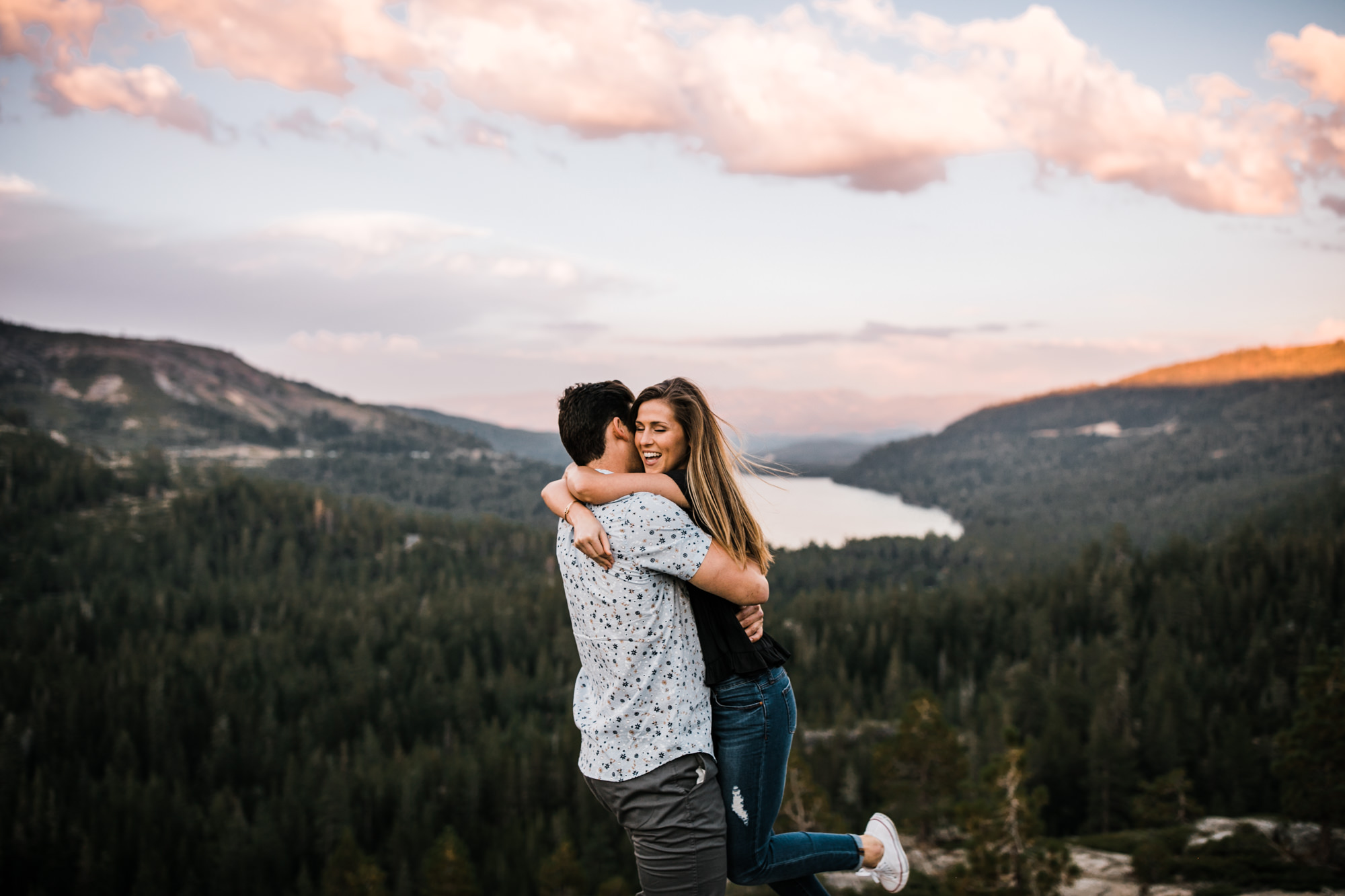 morgan+ christian's adventurous mountain engagement session | donner pass + donner lake | truckee, california wedding photographer | the hearnes adventure photography | www.thehearnes.com