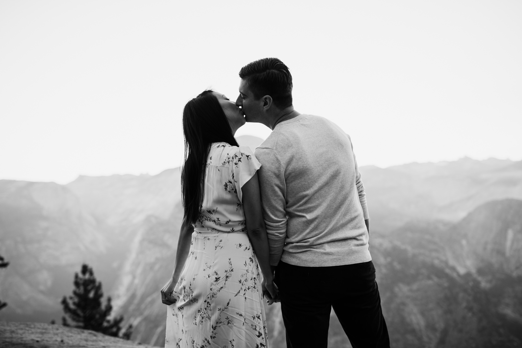 janet + paul's adventurous engagement session | glacier point, yosemite national park | destination elopement photographer | the hearnes adventure photography | www.thehearnes.com