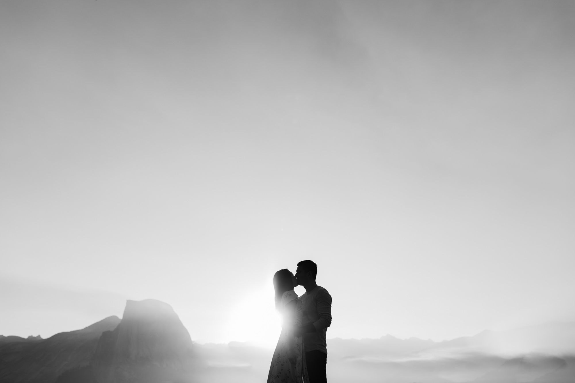 janet + paul's adventurous engagement session | glacier point, yosemite national park | destination elopement photographer | the hearnes adventure photography | www.thehearnes.com