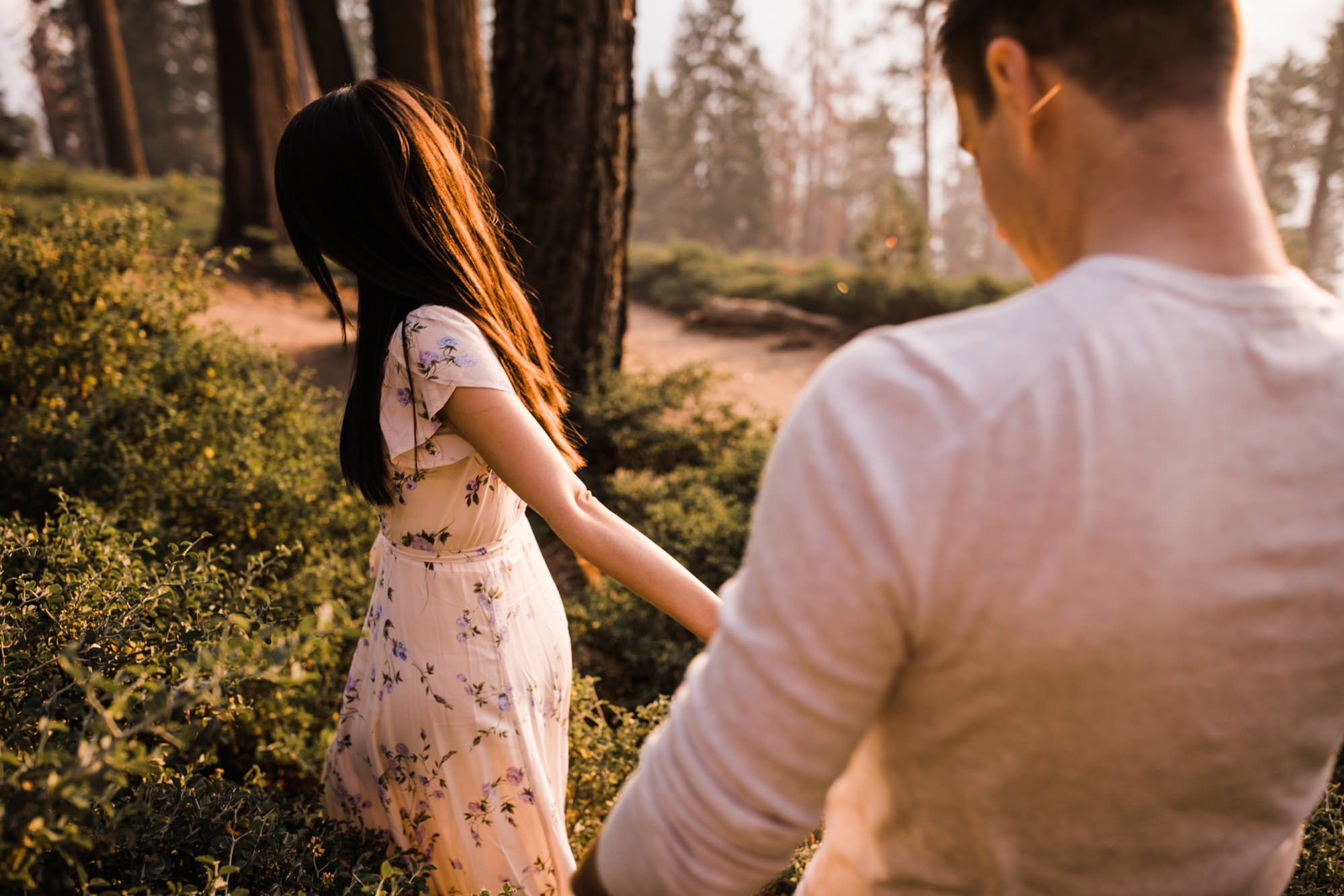 janet + paul's adventurous engagement session | glacier point, yosemite national park | destination elopement photographer | the hearnes adventure photography | www.thehearnes.com