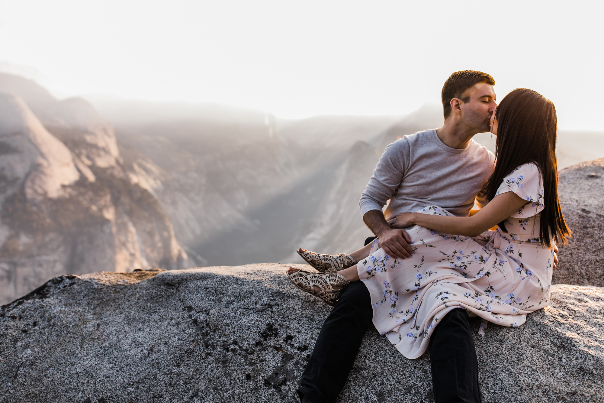 janet + paul's adventurous engagement session | glacier point, yosemite national park | destination elopement photographer | the hearnes adventure photography | www.thehearnes.com