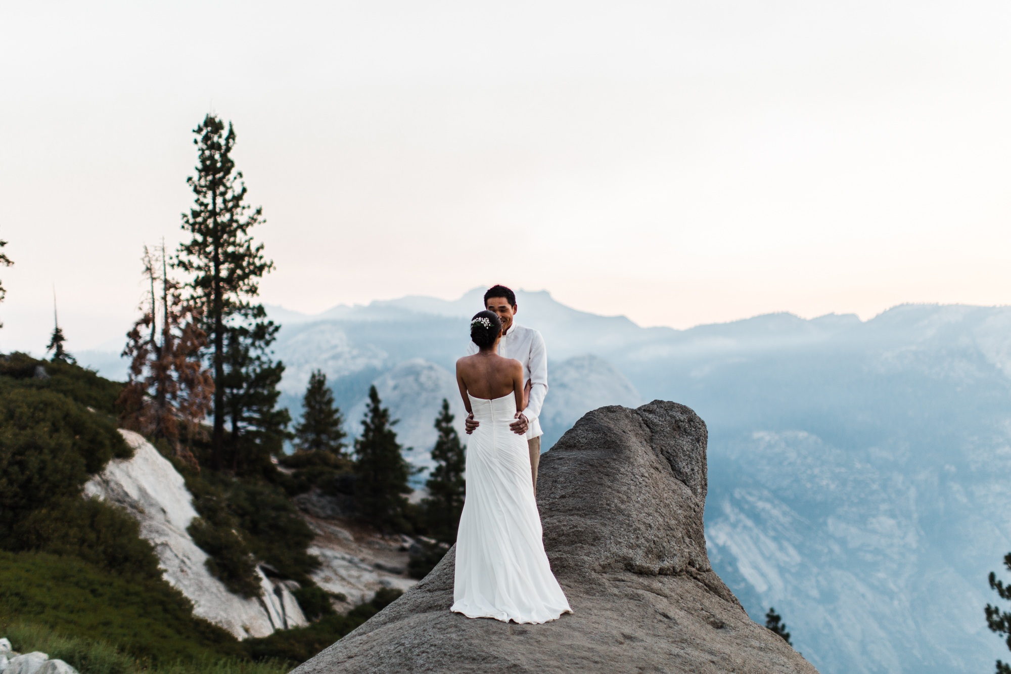 lin + earvin's intimate yosemite wedding | sunrise ceremony at glacier point | reception at the redwoods in wawona | the hearnes adventure photography | www.thehearnes.com