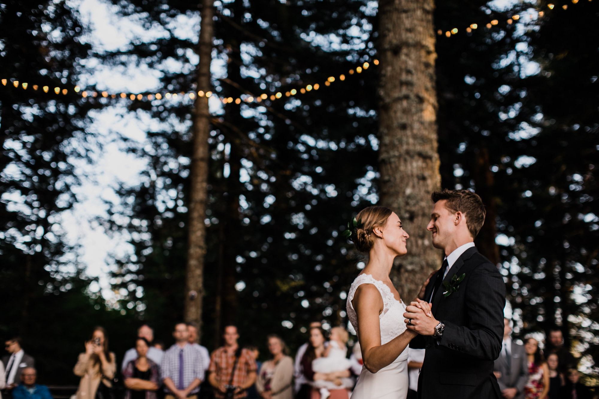 jena + kyler's treehouse wedding | outdoor reception under the stars | washington adventure wedding photographer | the hearnes adventure wedding photography | www.thehearnes.com