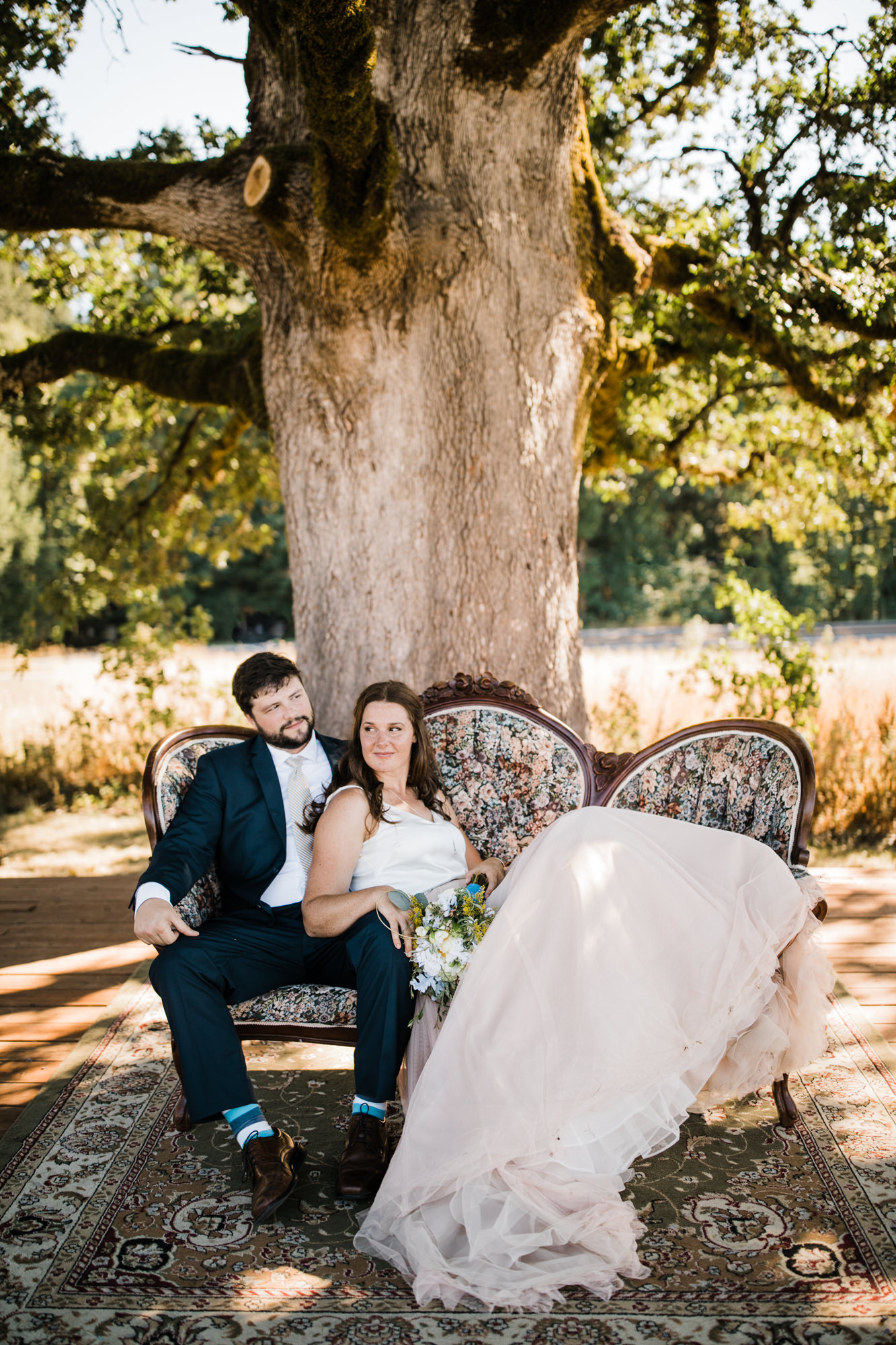 kati + joe's riverside wedding | adeline farms in woodland, washington | washington adventure wedding photographer | the hearnes adventure photography | www.thehearnes.com