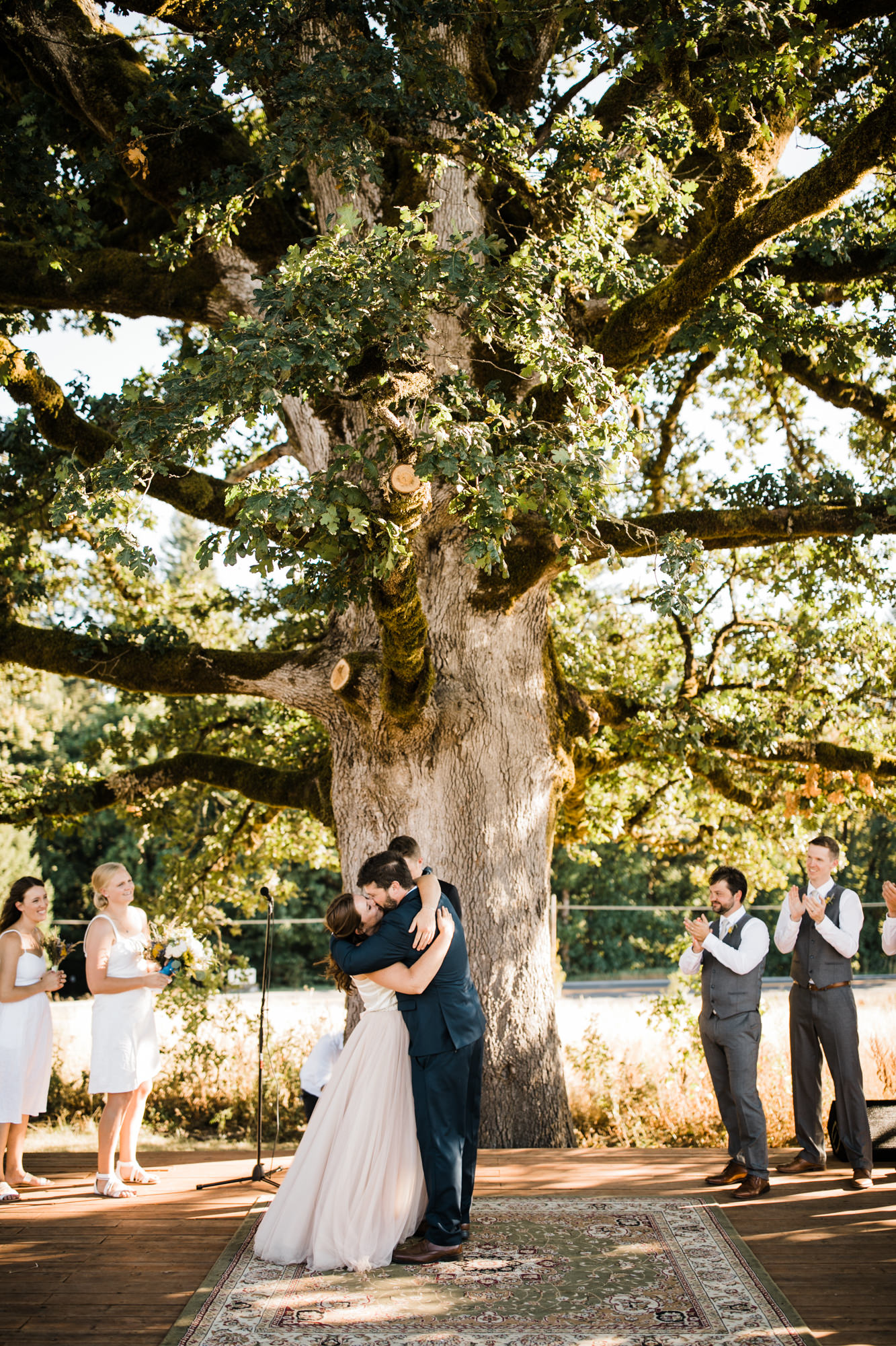 kati + joe's riverside wedding | adeline farms in woodland, washington | washington adventure wedding photographer | the hearnes adventure photography | www.thehearnes.com