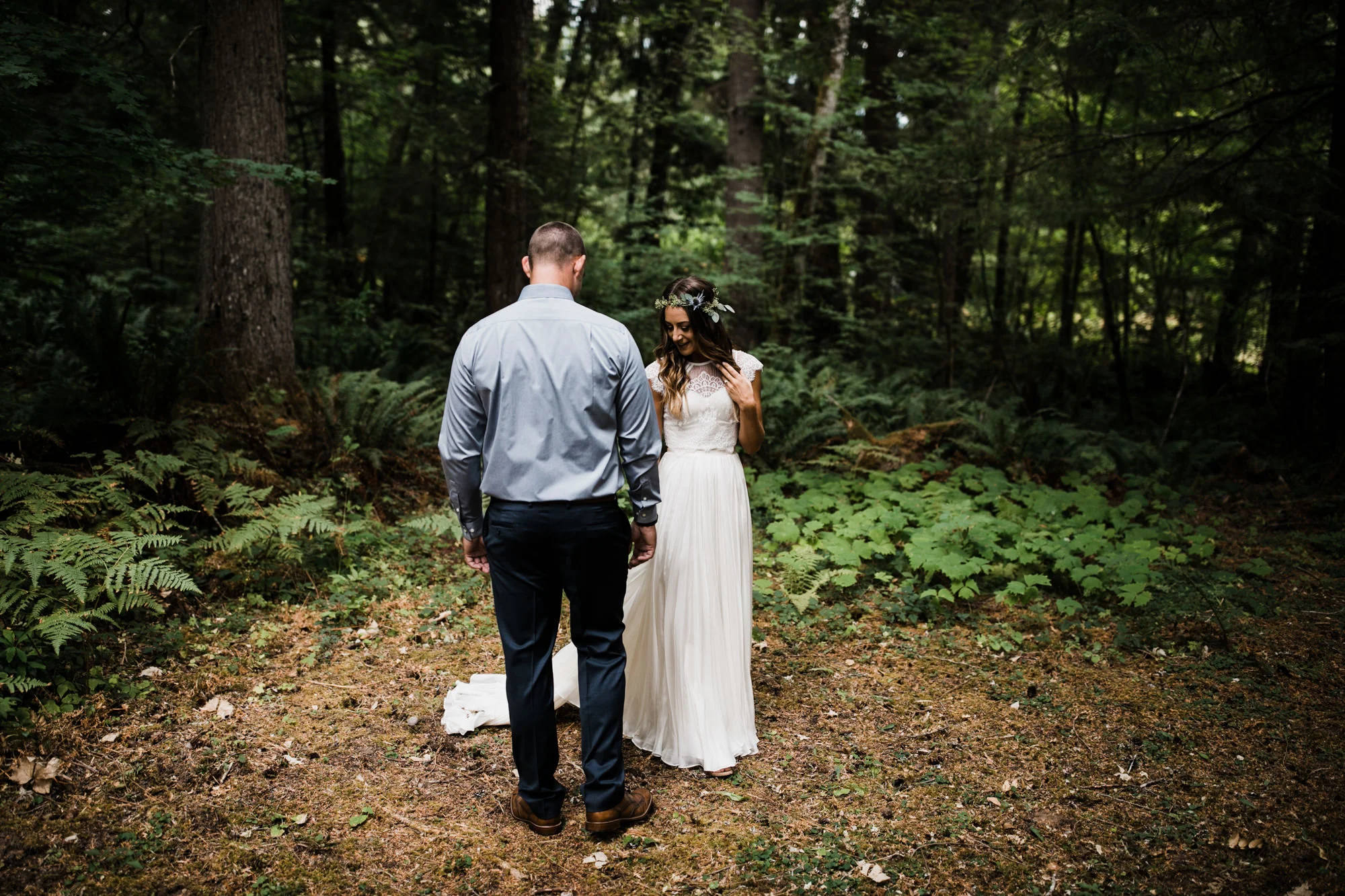 erin + ryan's intimate wedding in mount rainier national park | washington adventure elopement photographer | BHLDN adventurous mountain bride | the hearnes adventure photography | www.thehearnes.com