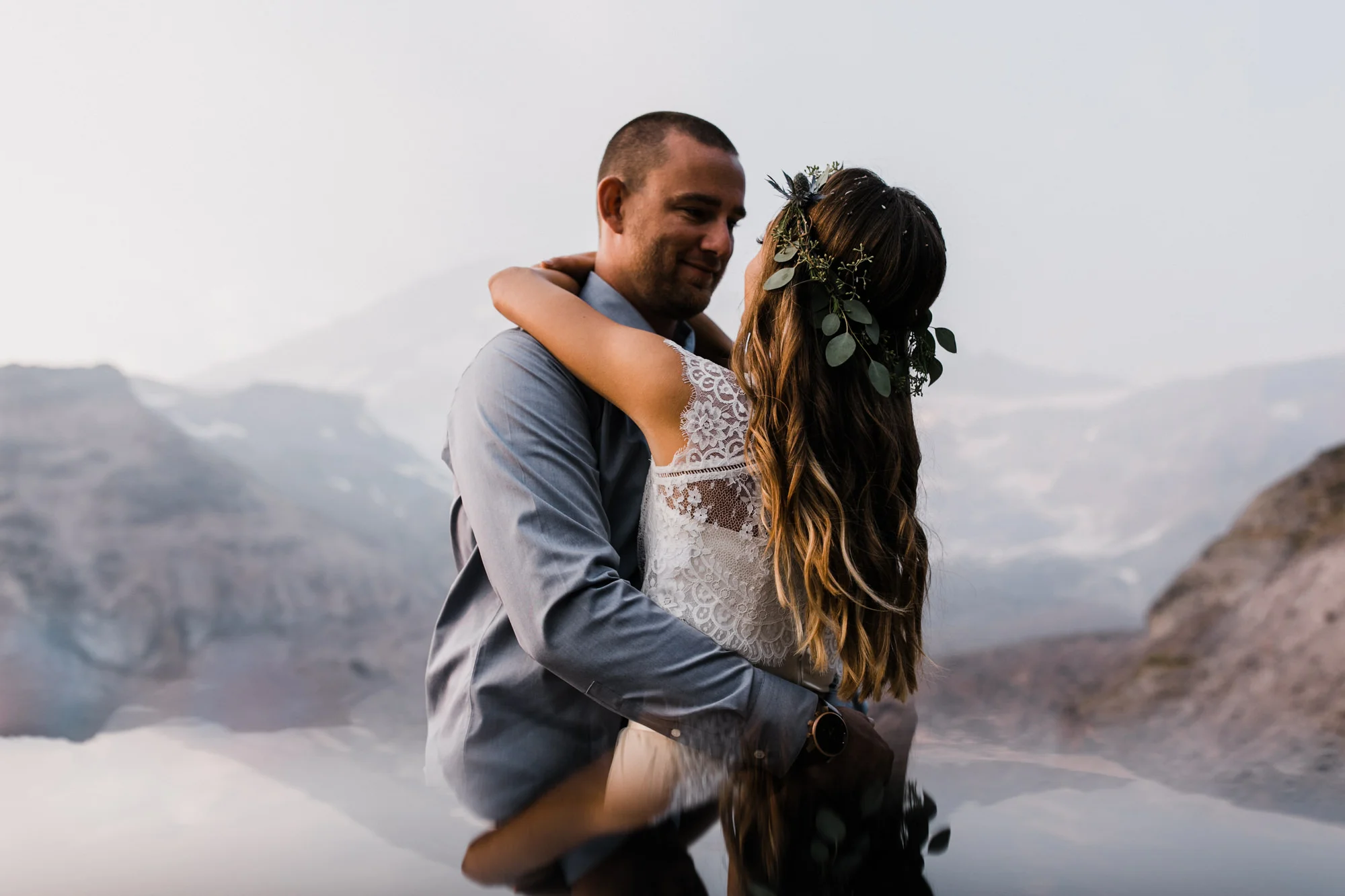 erin + ryan's intimate wedding in mount rainier national park | washington adventure elopement photographer | BHLDN adventurous mountain bride | the hearnes adventure photography | www.thehearnes.com