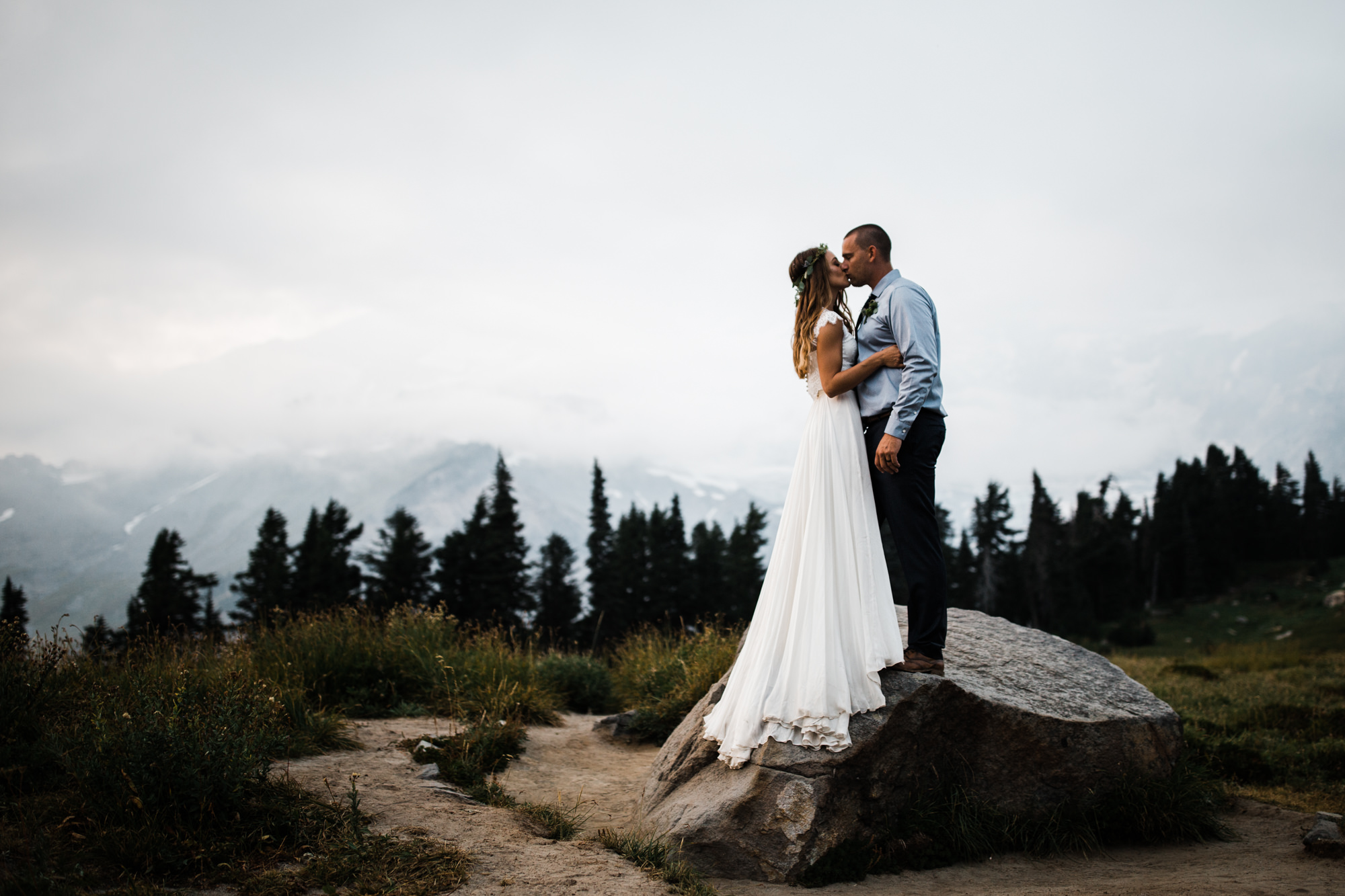 erin + ryan's intimate wedding in mount rainier national park | washington adventure elopement photographer | BHLDN adventurous mountain bride | the hearnes adventure photography | www.thehearnes.com