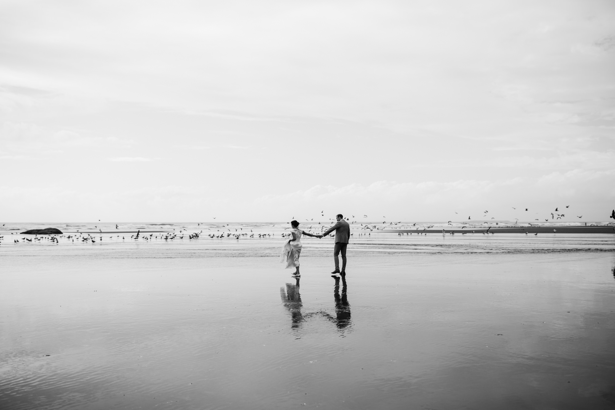 christina + dan's intimate wedding in olympic national park | kalaloch lodge + ruby beach elopement | washington wedding photographer | the hearnes adventure photography | www.thehearnes.com