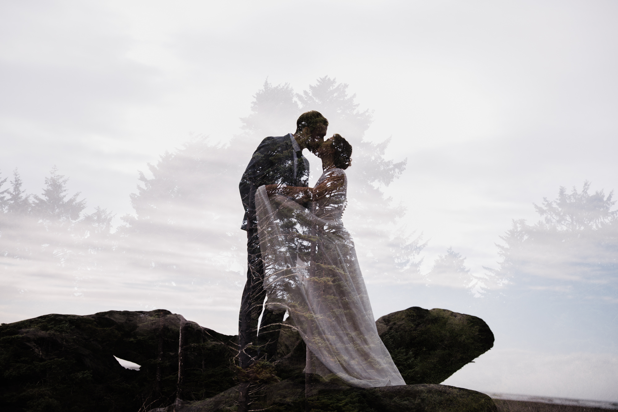 christina + dan's intimate wedding in olympic national park | kalaloch lodge + ruby beach elopement | washington wedding photographer | the hearnes adventure photography | www.thehearnes.com