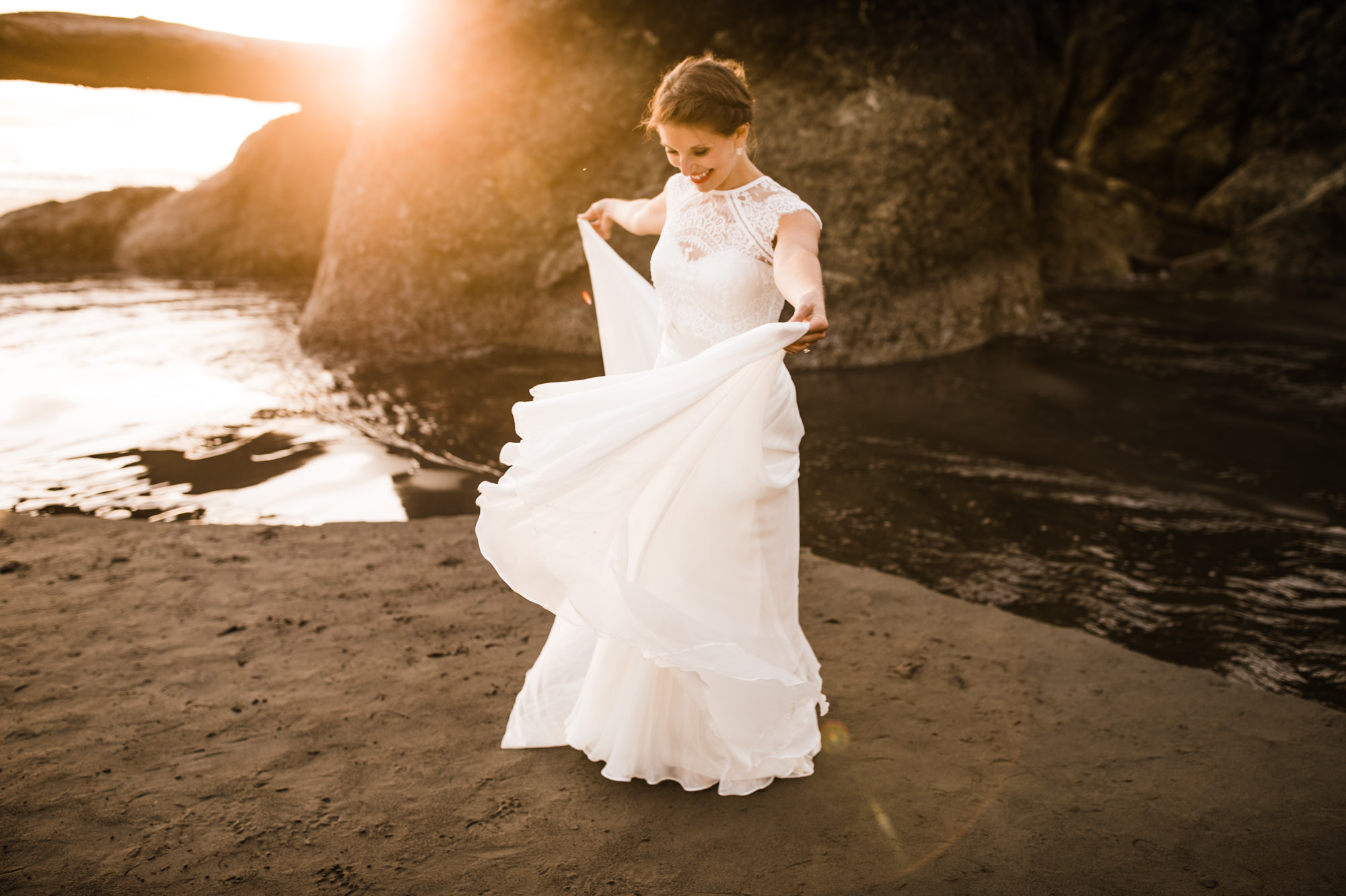 christina + dan's intimate wedding in olympic national park | kalaloch lodge + ruby beach elopement | washington wedding photographer | the hearnes adventure photography | www.thehearnes.com