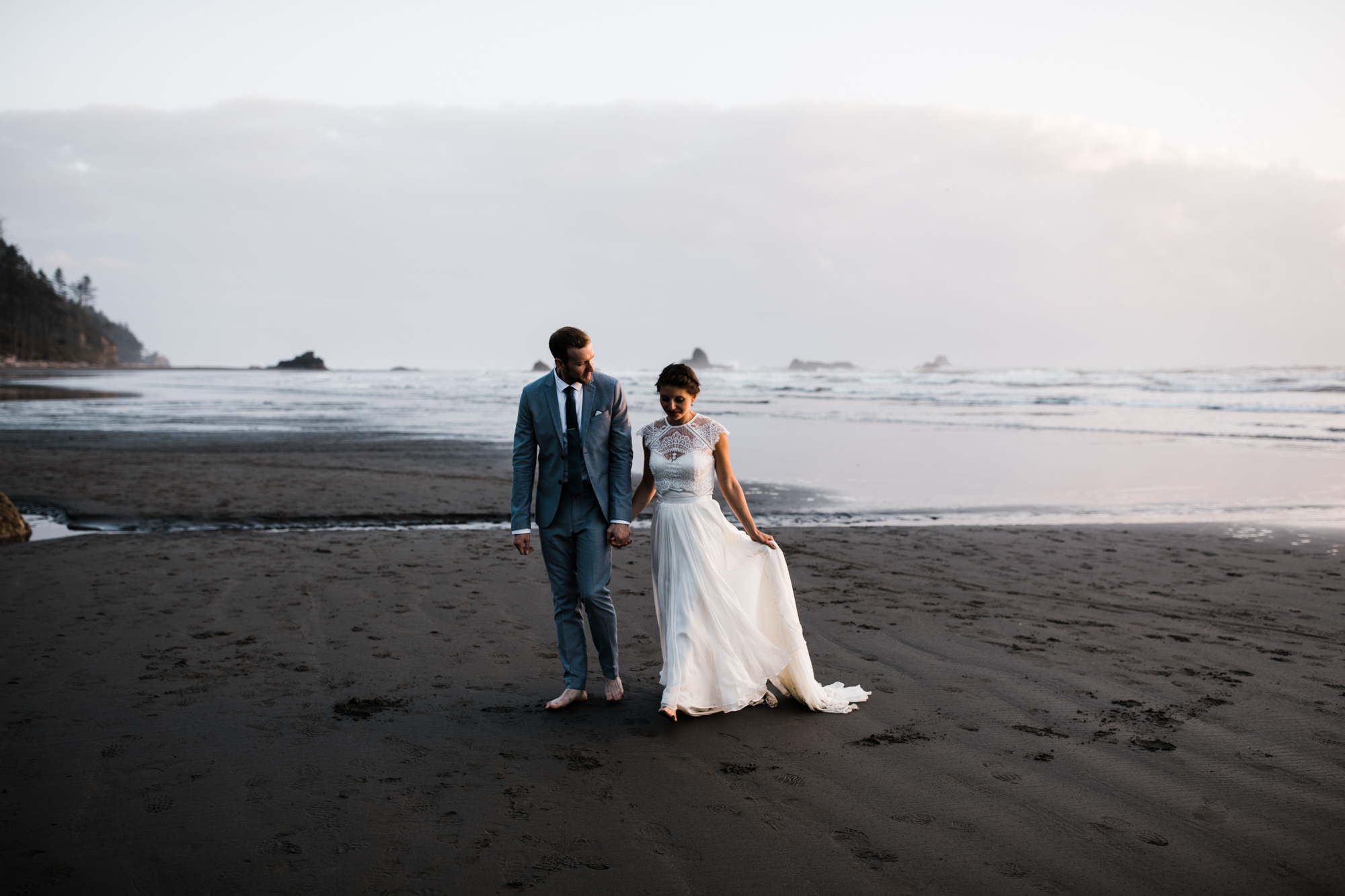 christina + dan's intimate wedding in olympic national park | kalaloch lodge + ruby beach elopement | washington wedding photographer | the hearnes adventure photography | www.thehearnes.com