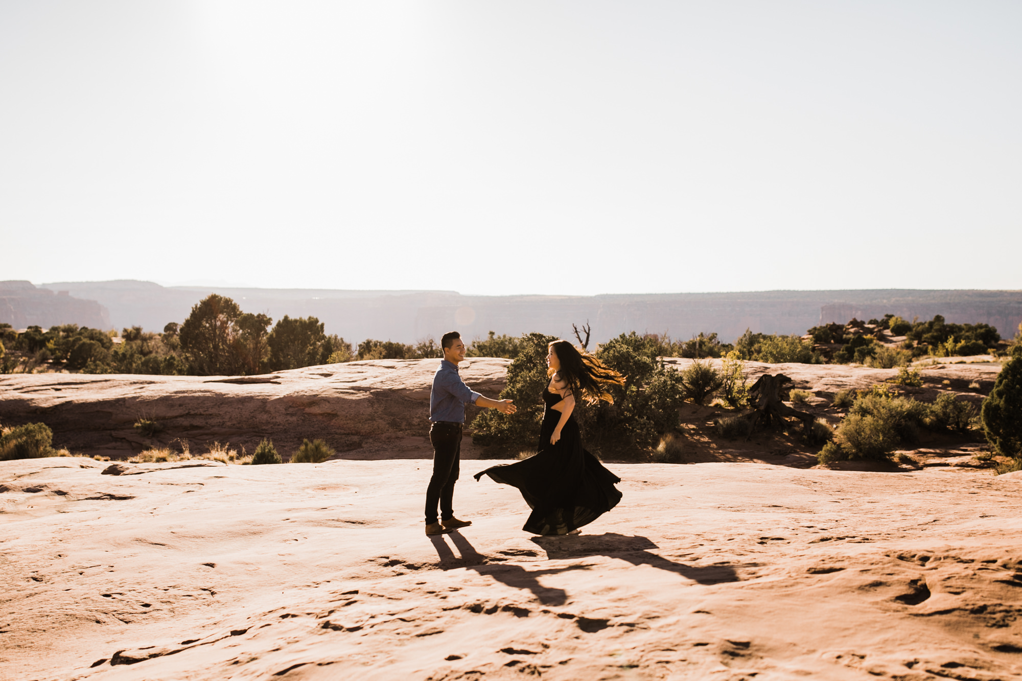 TAMI + ETHAN'S ADVENTUROUS DESERT ENGAGEMENT SESSION | DEAD HORSE POINT STATE PARK | UTAH ELOPEMENT PHOTOGRAPHER | the hearnes adventure photography | www.thehearnes.com