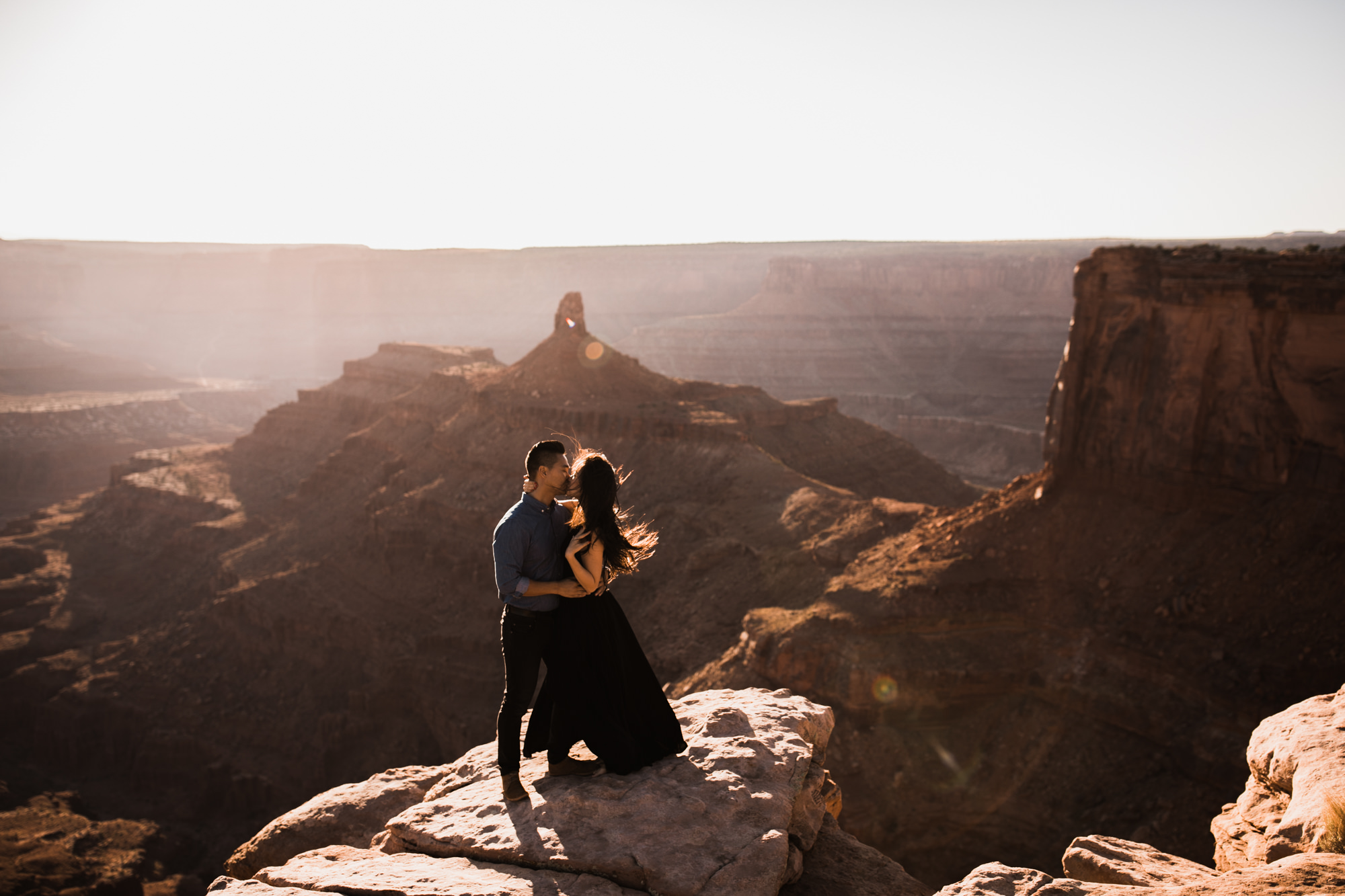 TAMI + ETHAN'S ADVENTUROUS DESERT ENGAGEMENT SESSION | DEAD HORSE POINT STATE PARK | UTAH ELOPEMENT PHOTOGRAPHER | the hearnes adventure photography | www.thehearnes.com