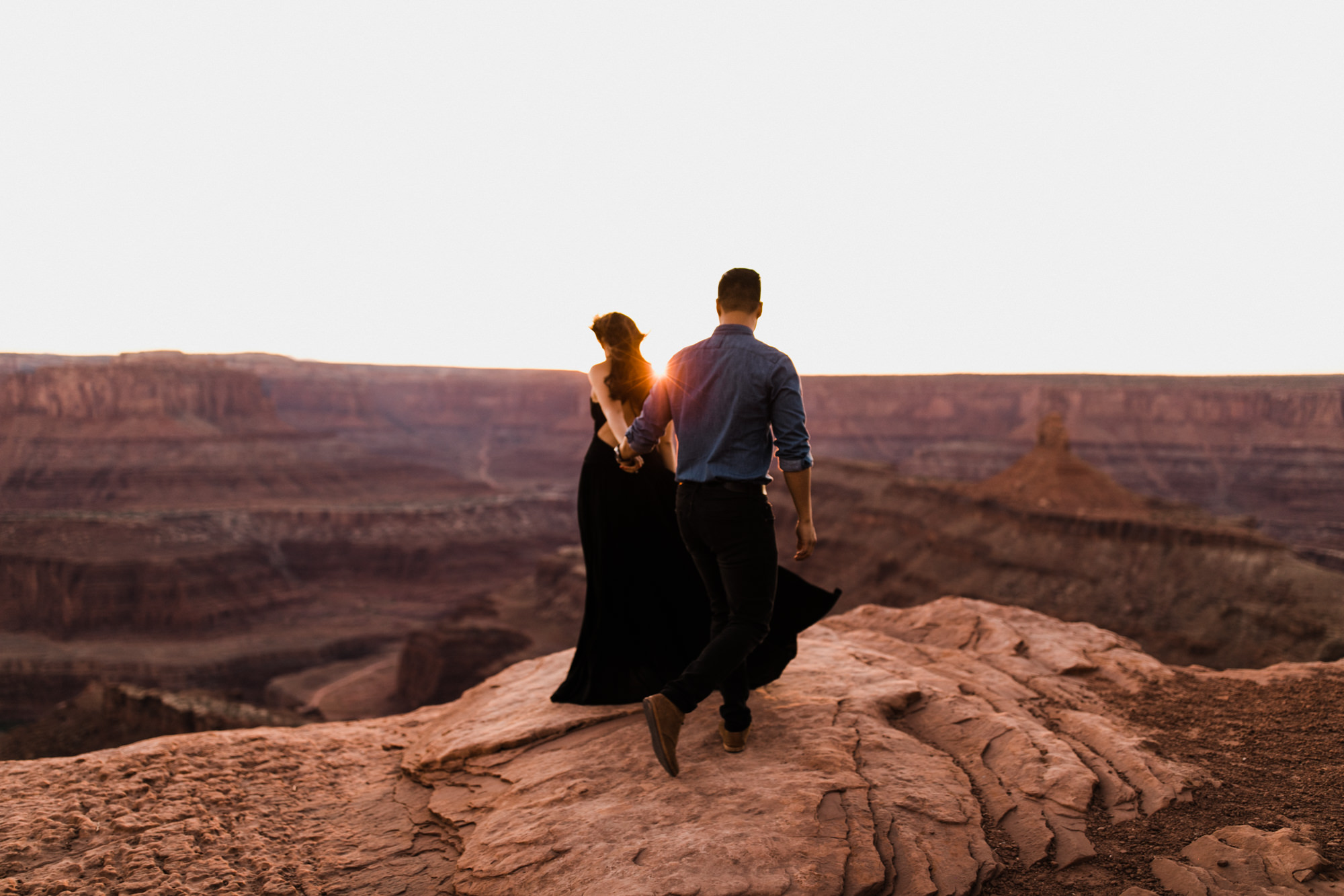 TAMI + ETHAN'S ADVENTUROUS DESERT ENGAGEMENT SESSION | DEAD HORSE POINT STATE PARK | UTAH ELOPEMENT PHOTOGRAPHER | the hearnes adventure photography | www.thehearnes.com