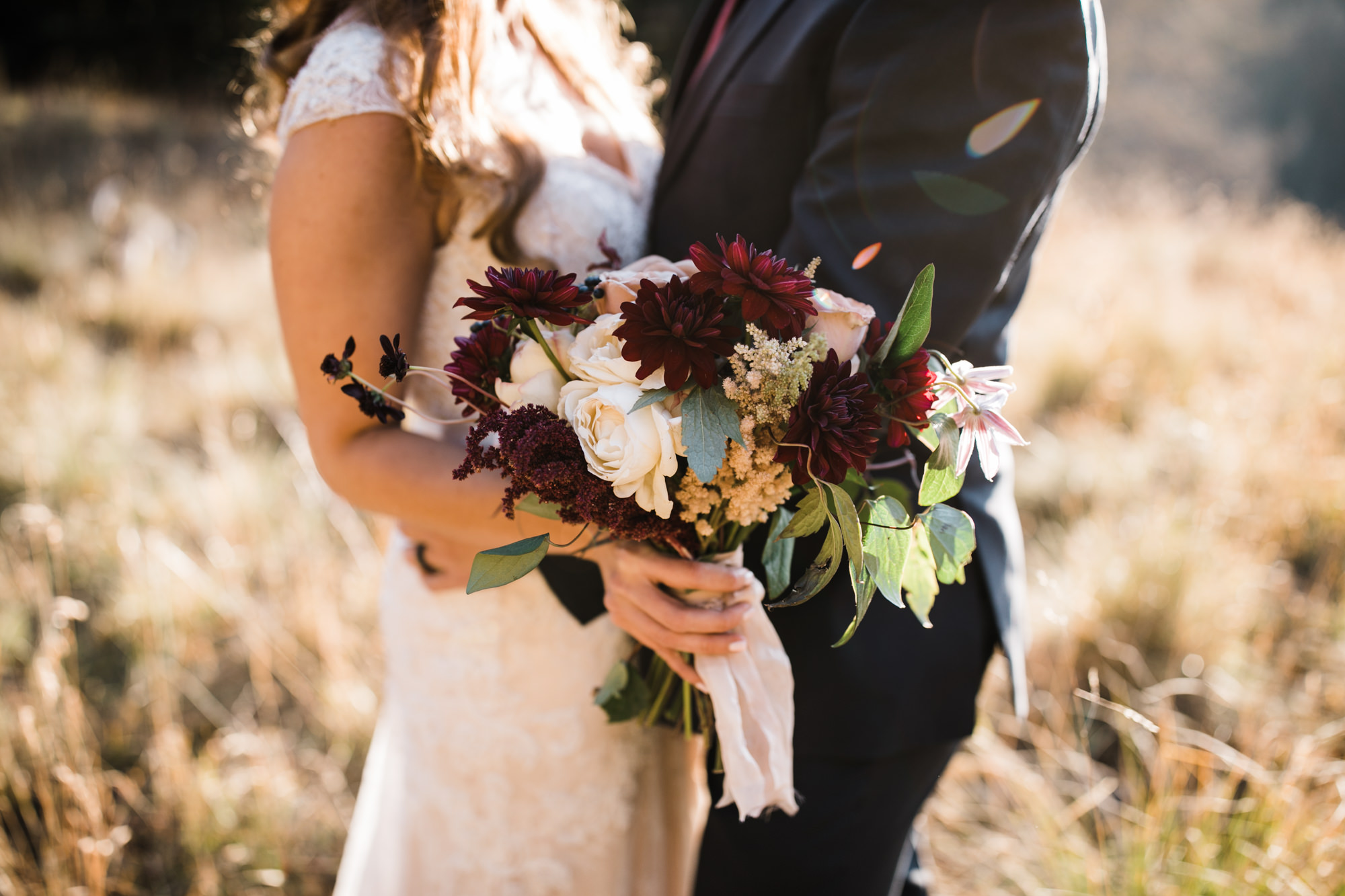 JENNY + ASHLEY'S MOUNTAINTOP INTIMATE WEDDING | TELLURIDE, COLORADO ELOPEMENT PHOTOGRAPHER | FALL MOUNTAIN WEDDING INSPIRATION | the hearnes adventure photography | www.thehearnes.com