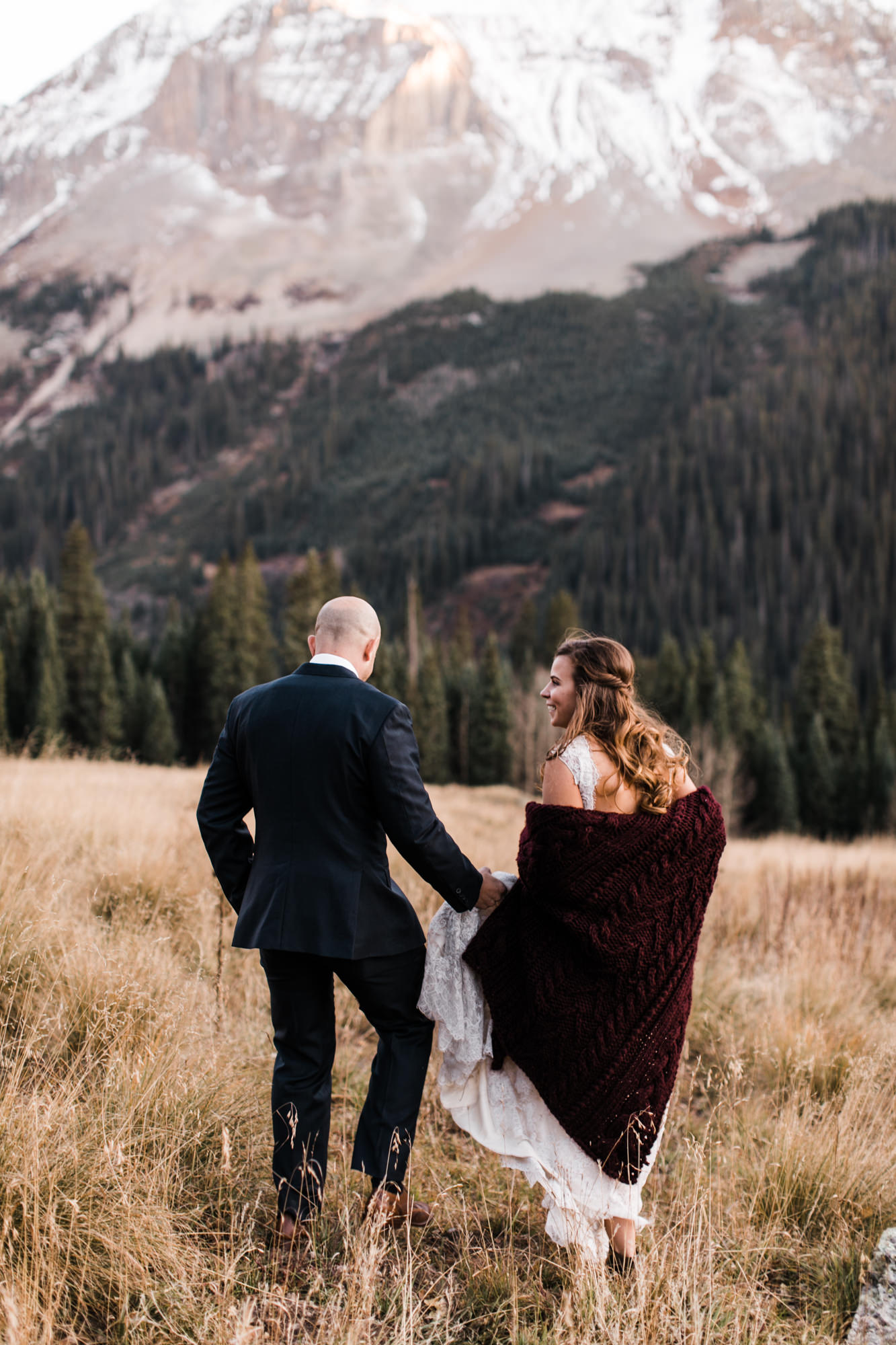 JENNY + ASHLEY'S MOUNTAINTOP INTIMATE WEDDING | TELLURIDE, COLORADO ELOPEMENT PHOTOGRAPHER | FALL MOUNTAIN WEDDING INSPIRATION | the hearnes adventure photography | www.thehearnes.com