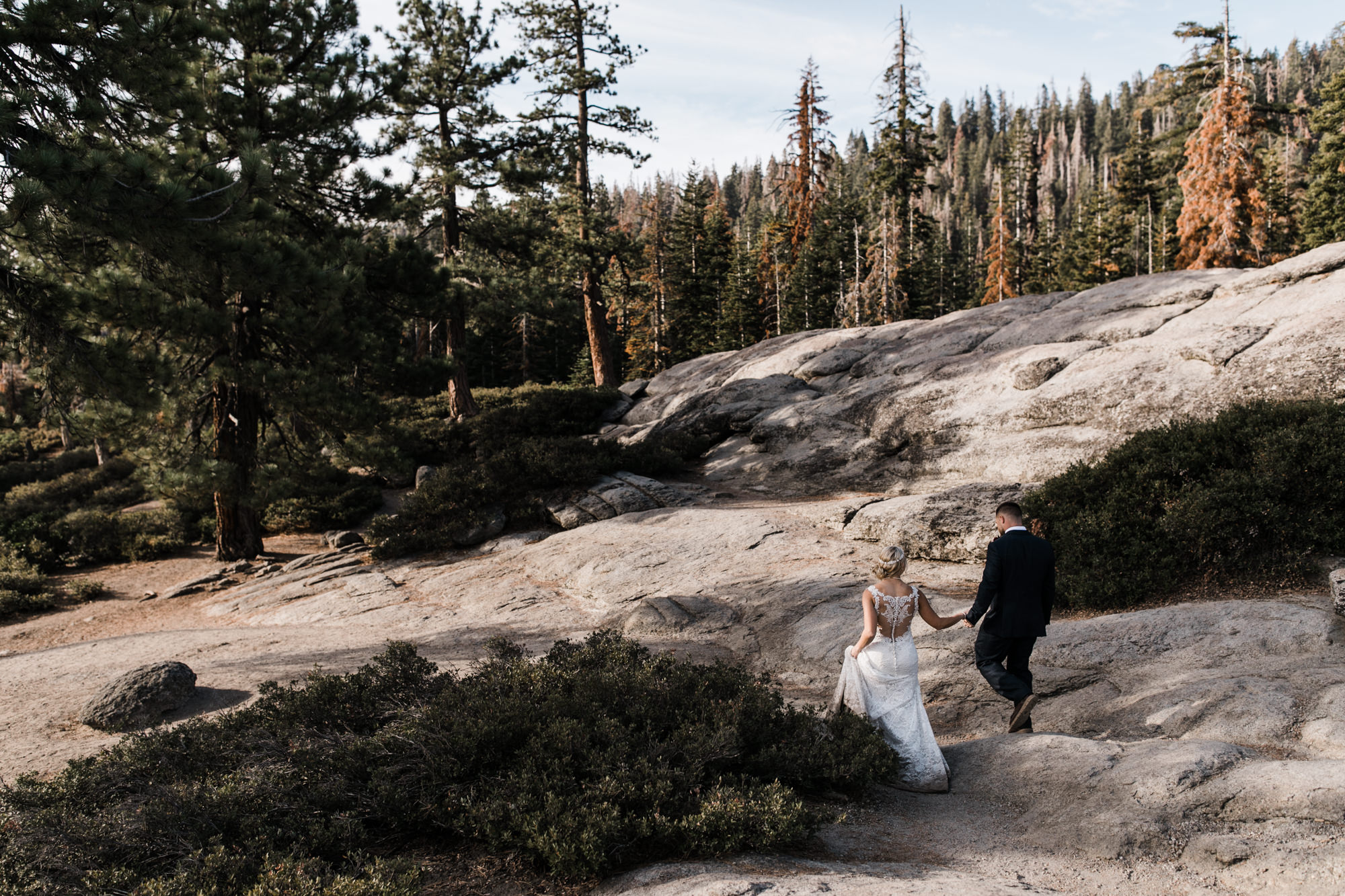 intimate wedding at glacier point | yosemite national park | destination wedding photographer | the hearnes adventure photography | www.thehearnes.com