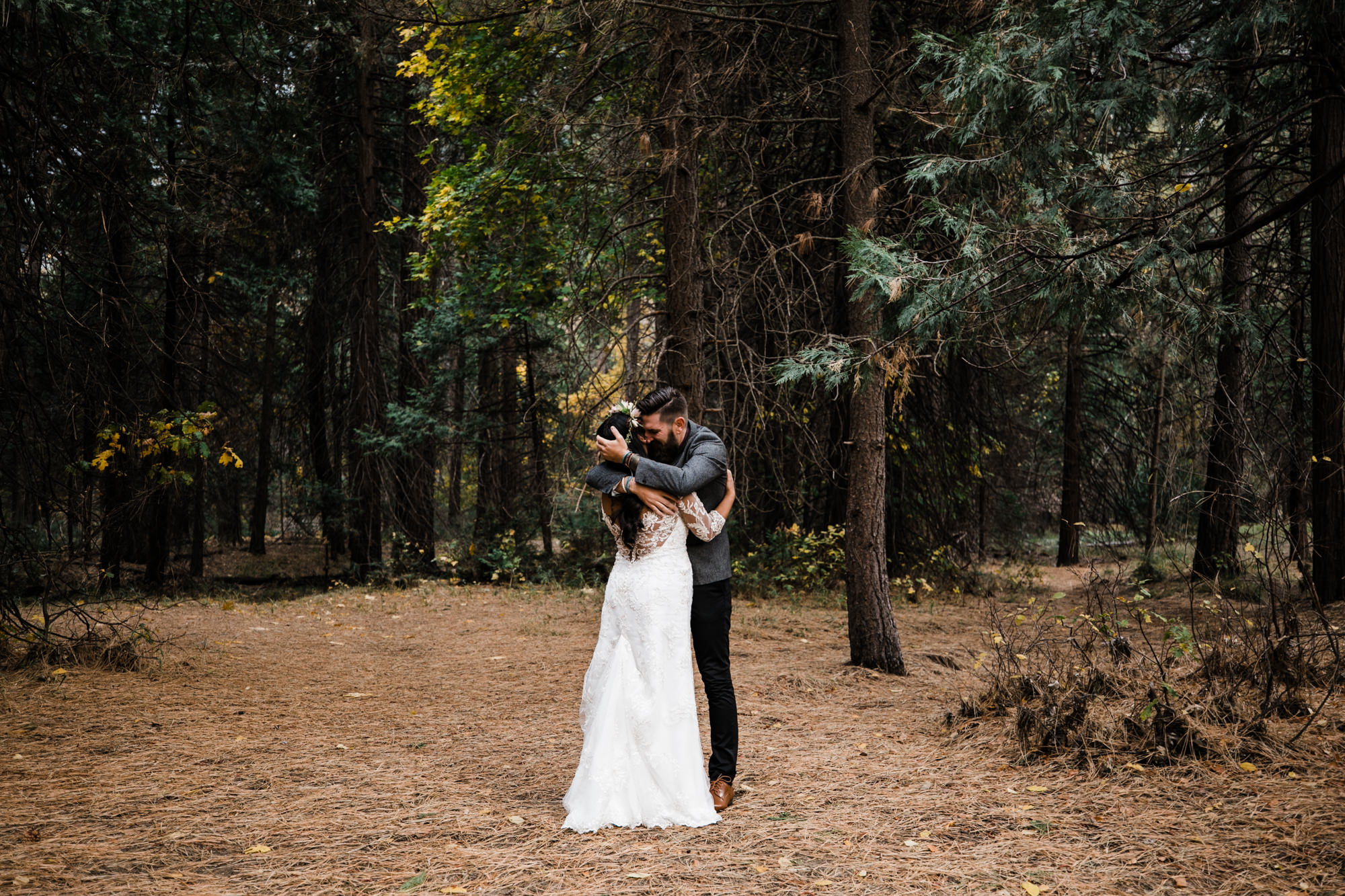 chris + jen's intimate yosemite wedding | yosemite adventure wedding photographer | the hearnes adventure photography | www.thehearnes.com