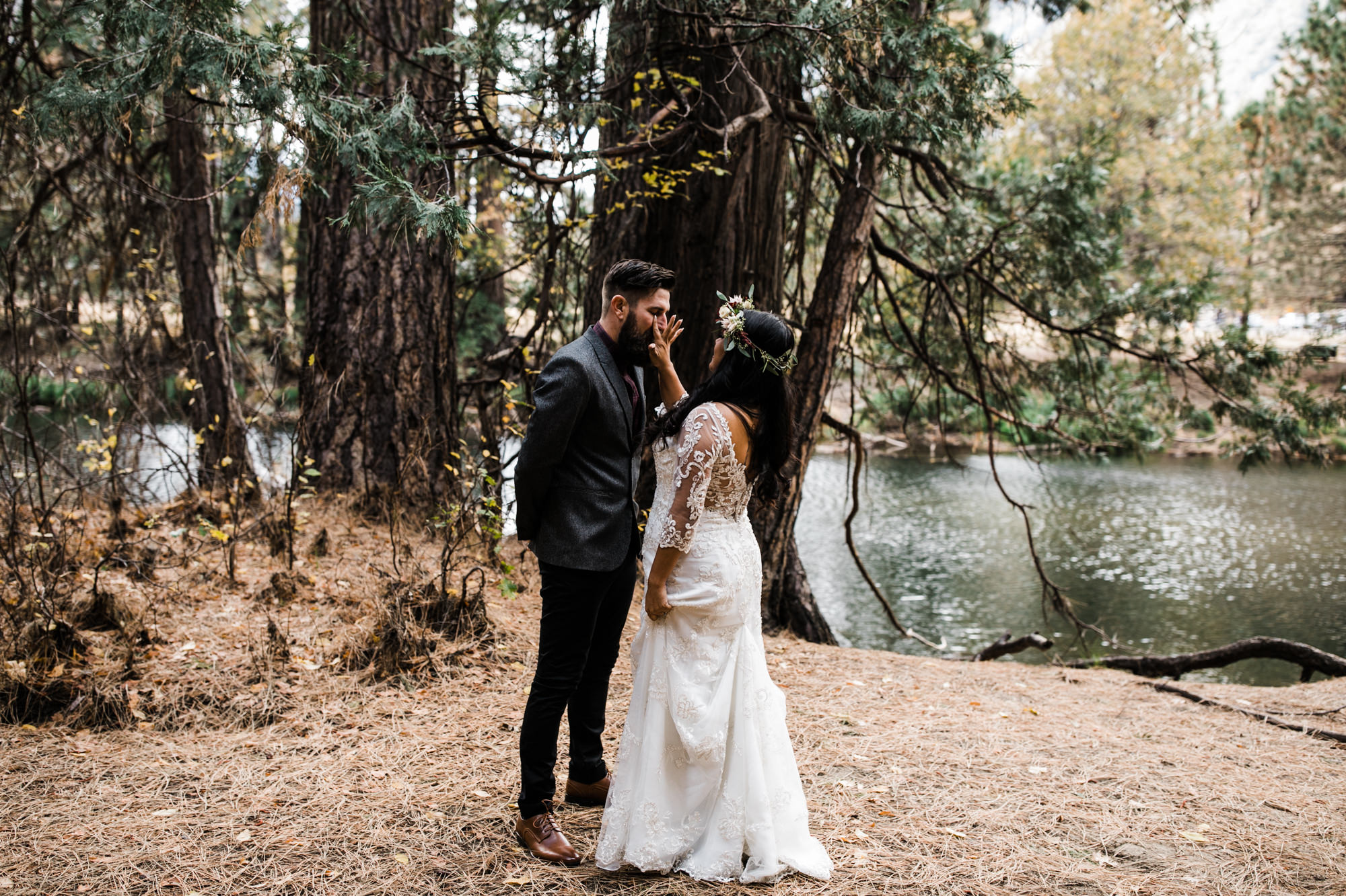 chris + jen's intimate yosemite wedding | yosemite adventure wedding photographer | the hearnes adventure photography | www.thehearnes.com