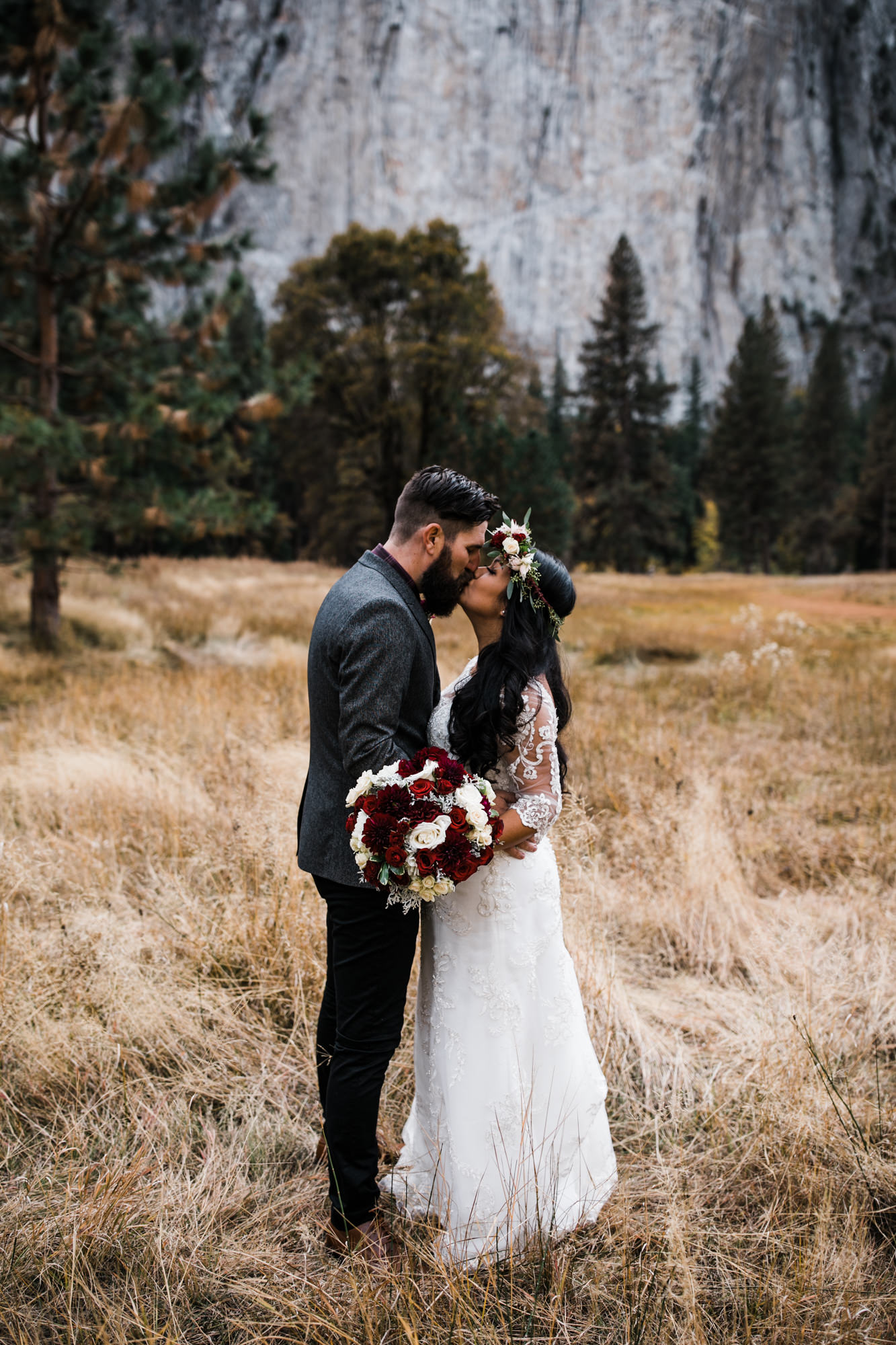 chris + jen's intimate yosemite wedding | yosemite adventure wedding photographer | the hearnes adventure photography | www.thehearnes.com