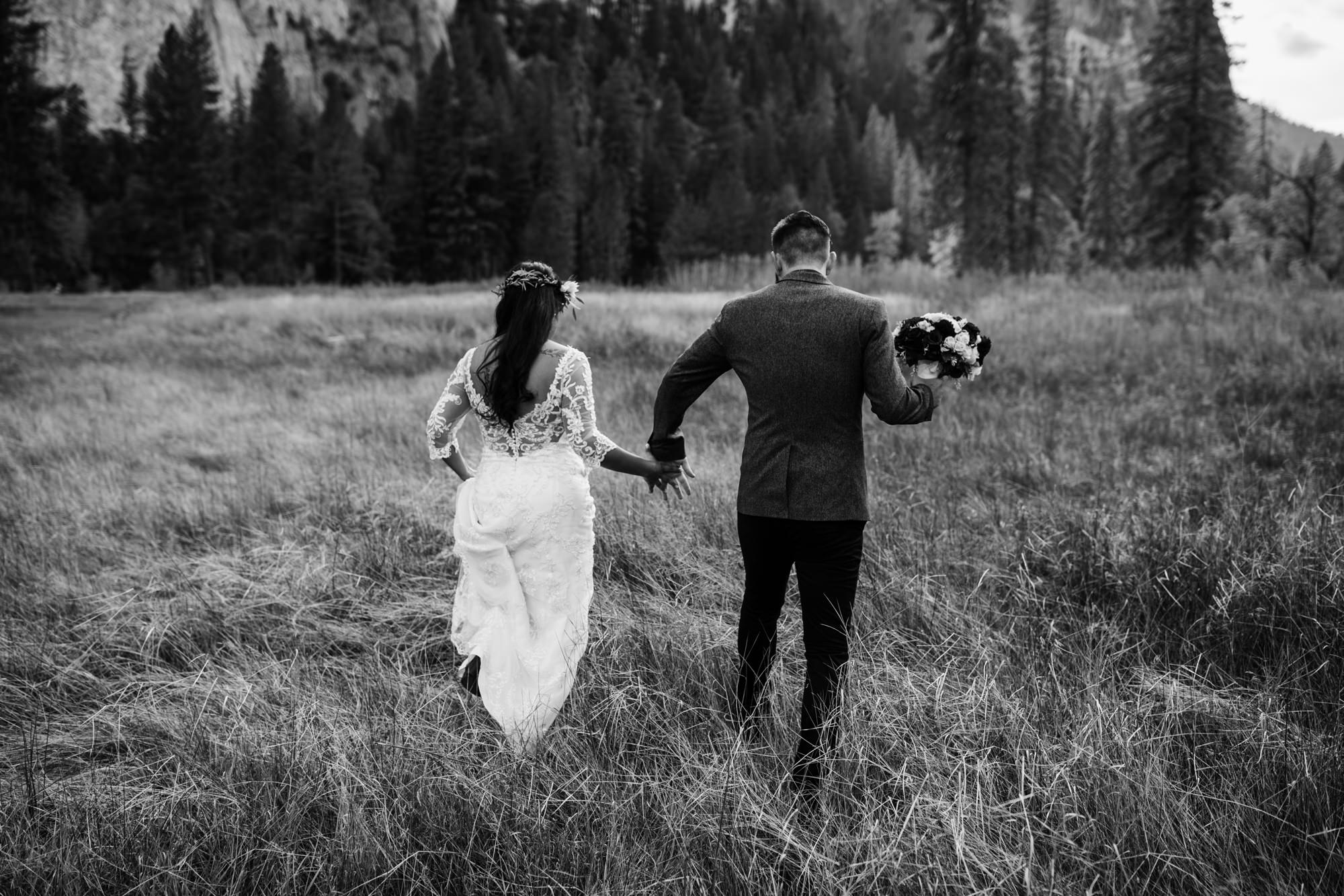 chris + jen's intimate yosemite wedding | yosemite adventure wedding photographer | the hearnes adventure photography | www.thehearnes.com