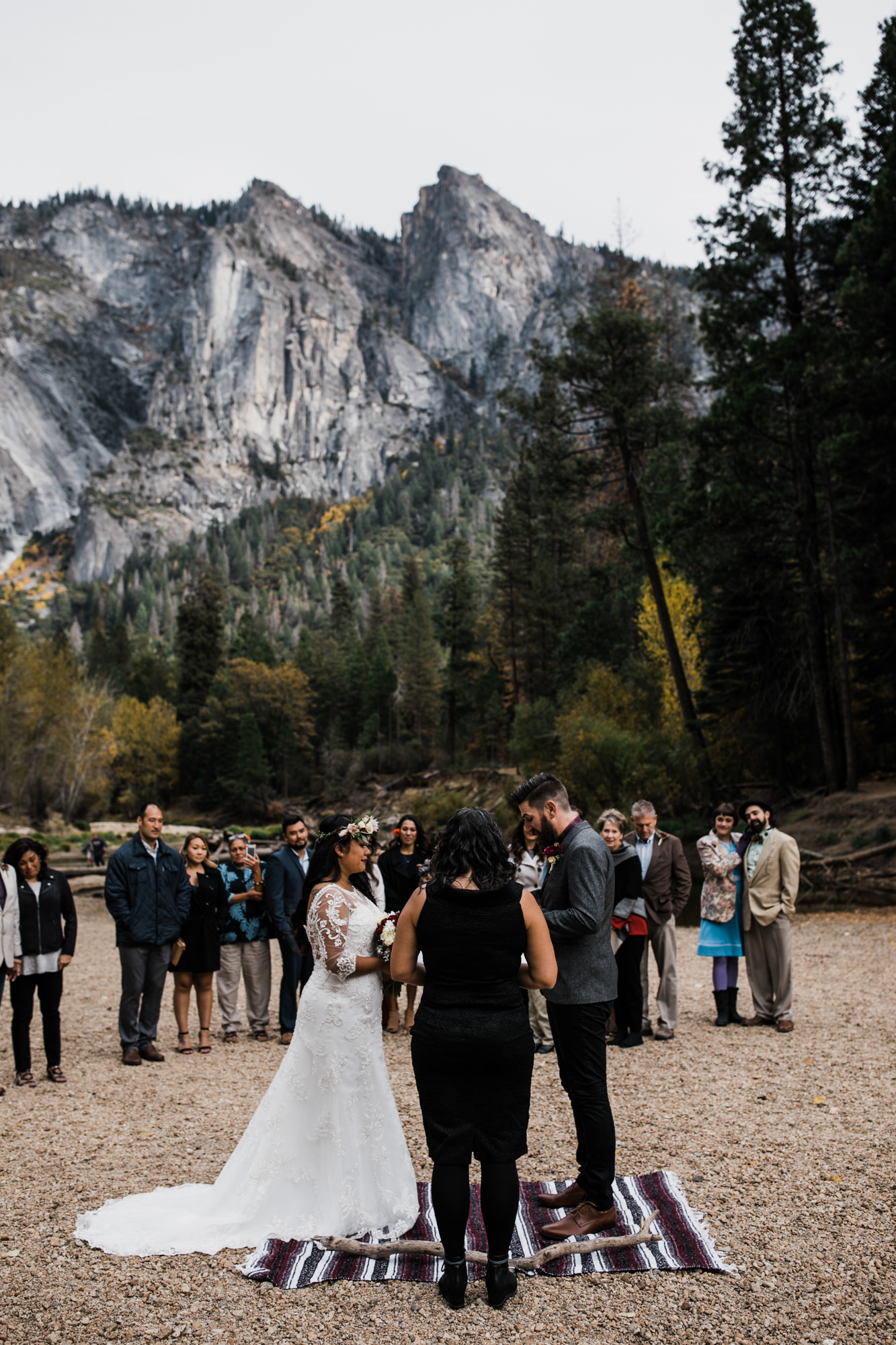 chris + jen's intimate yosemite wedding | yosemite adventure wedding photographer | the hearnes adventure photography | www.thehearnes.com