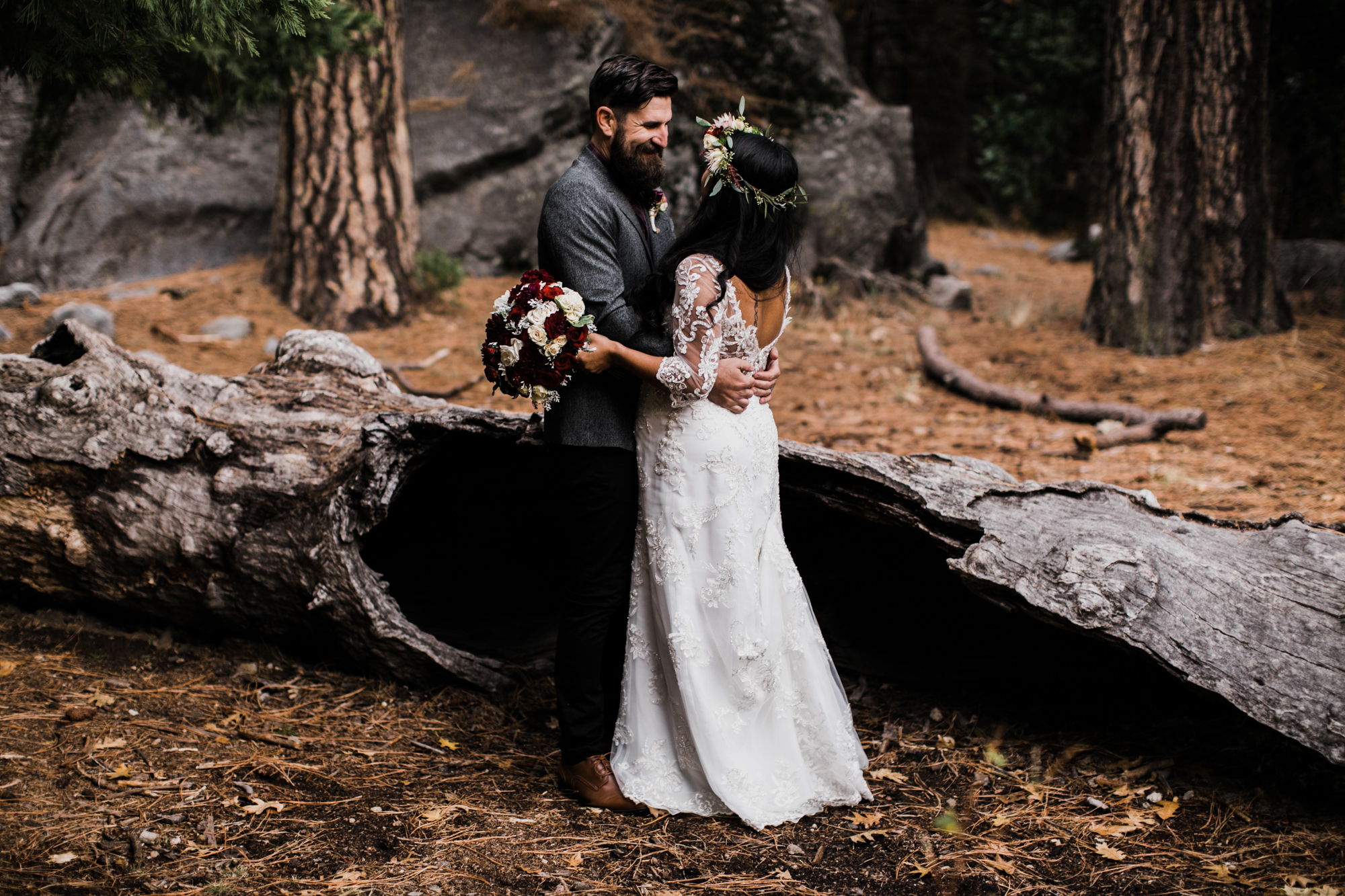 chris + jen's intimate yosemite wedding | yosemite adventure wedding photographer | the hearnes adventure photography | www.thehearnes.com