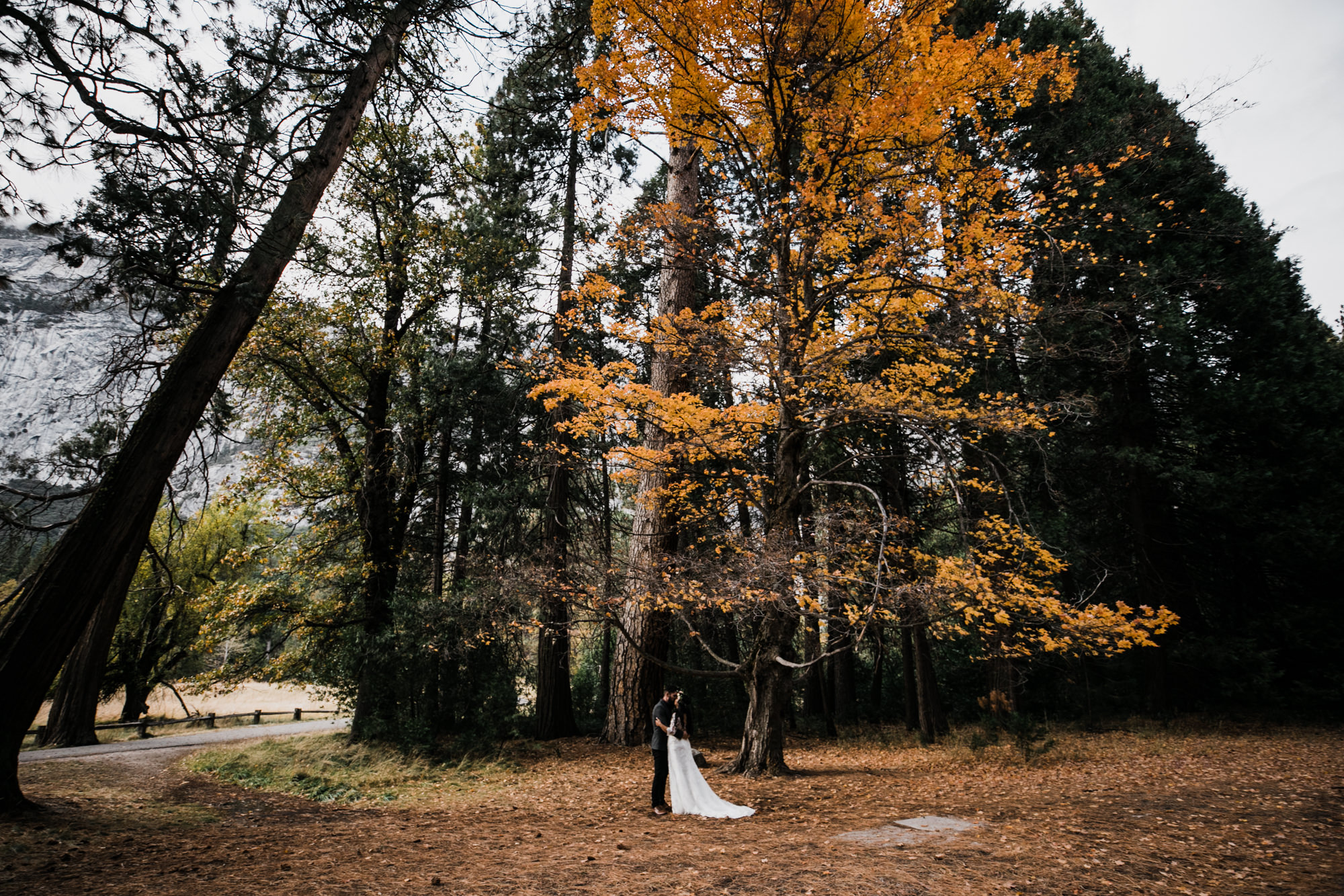 chris + jen's intimate yosemite wedding | yosemite adventure wedding photographer | the hearnes adventure photography | www.thehearnes.com