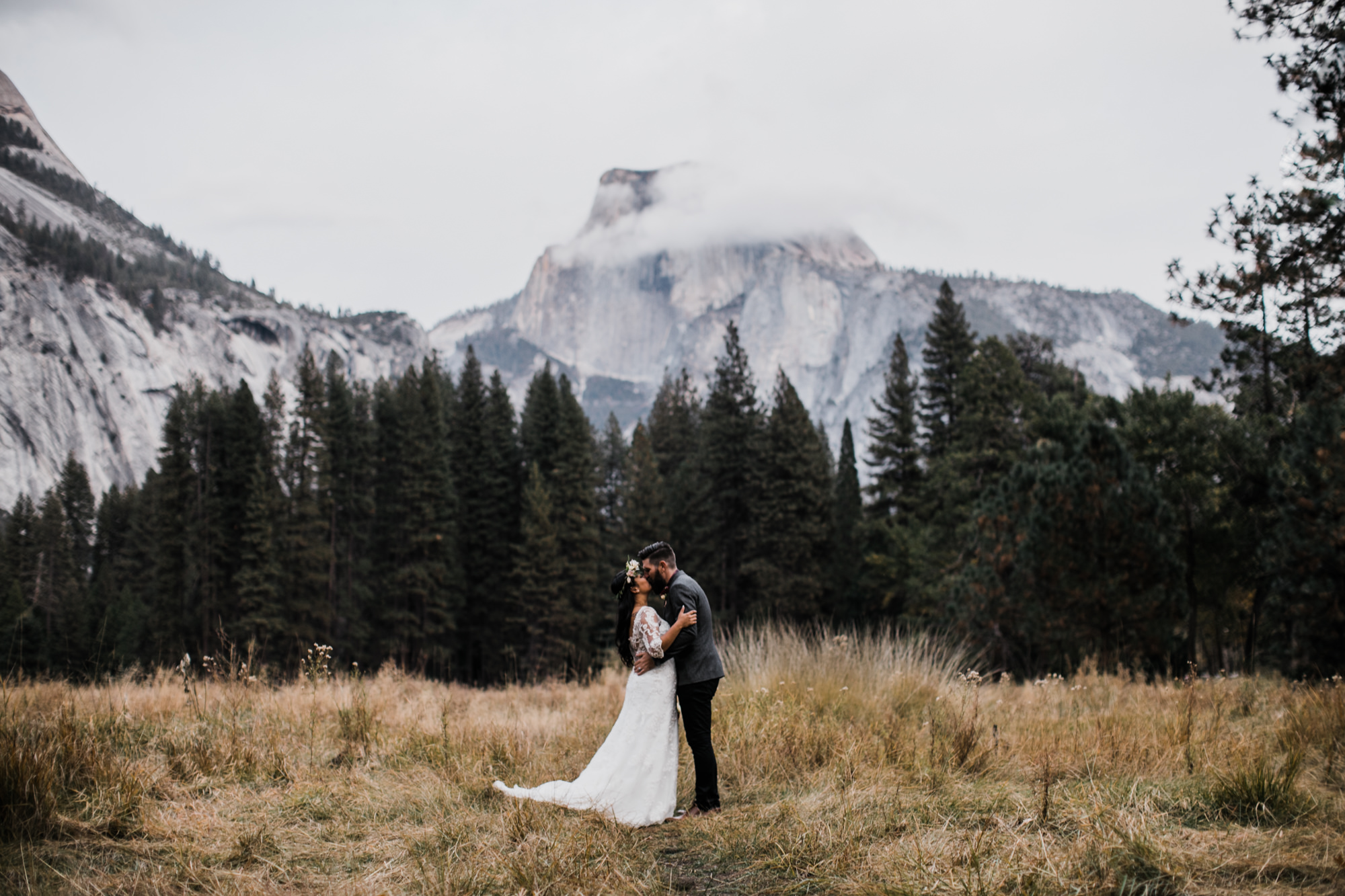 chris + jen's intimate yosemite wedding | yosemite adventure wedding photographer | the hearnes adventure photography | www.thehearnes.com