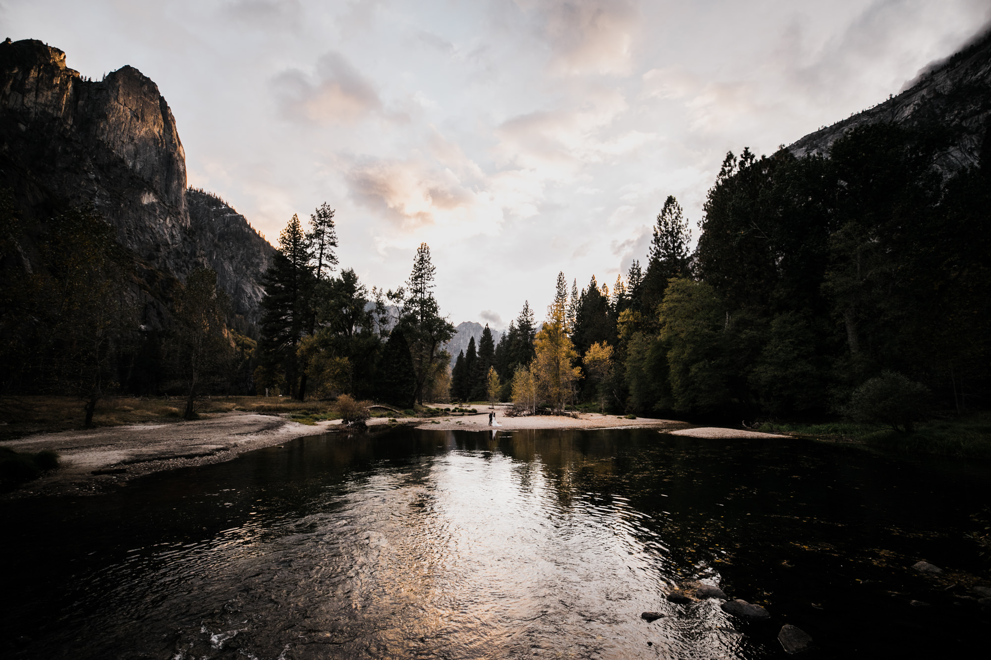 chris + jen's intimate yosemite wedding | yosemite adventure wedding photographer | the hearnes adventure photography | www.thehearnes.com