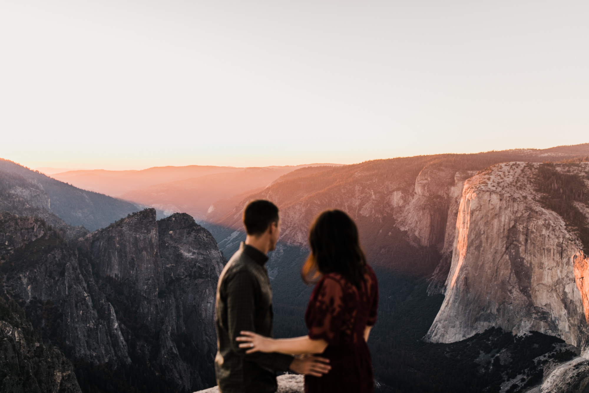 rachel + seth's adventurous taft point engagement session | yosemite national park | california adventure elopement photographer | the hearnes adventure photography | www.thehearnes.com