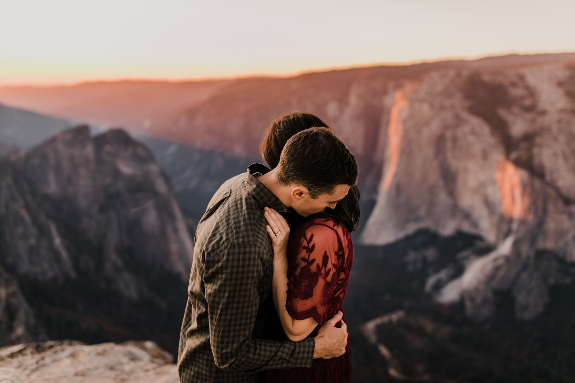 rachel + seth's adventurous taft point engagement session | yosemite national park | california adventure elopement photographer | the hearnes adventure photography | www.thehearnes.com