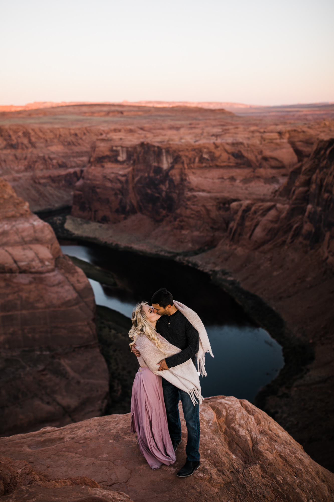 adventure elopement session at horseshoe bend | destination engagement photo inspiration | utah adventure elopement photographers | the hearnes adventure photography | www.thehearnes.com