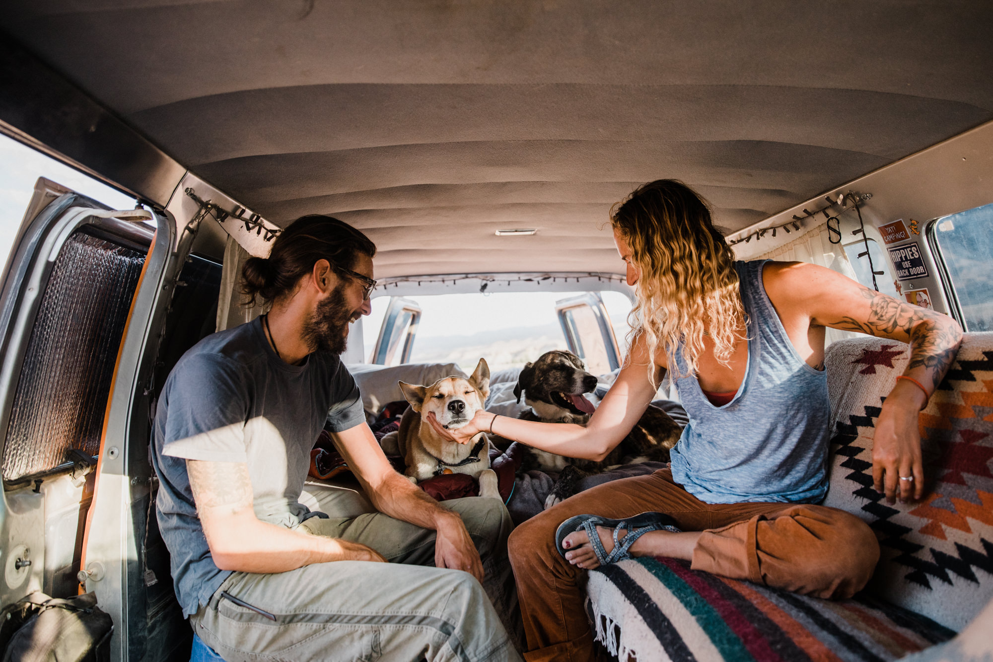 adventure van life session in the utah desert  | destination engagement photo inspiration | utah adventure elopement photographers | the hearnes adventure photography | www.thehearnes.com