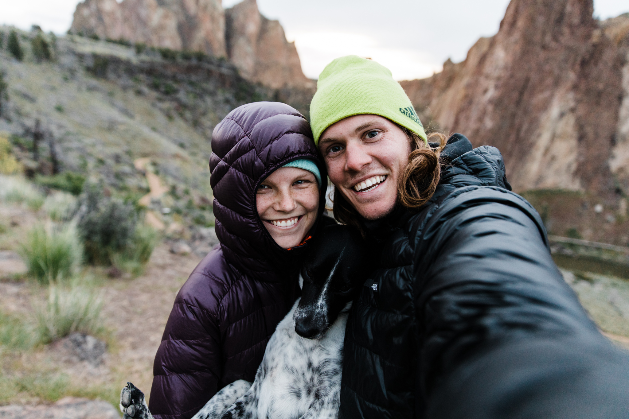 climbing in smith rock | utah and california adventure elopement photographers | the hearnes adventure photography | www.thehearnes.com