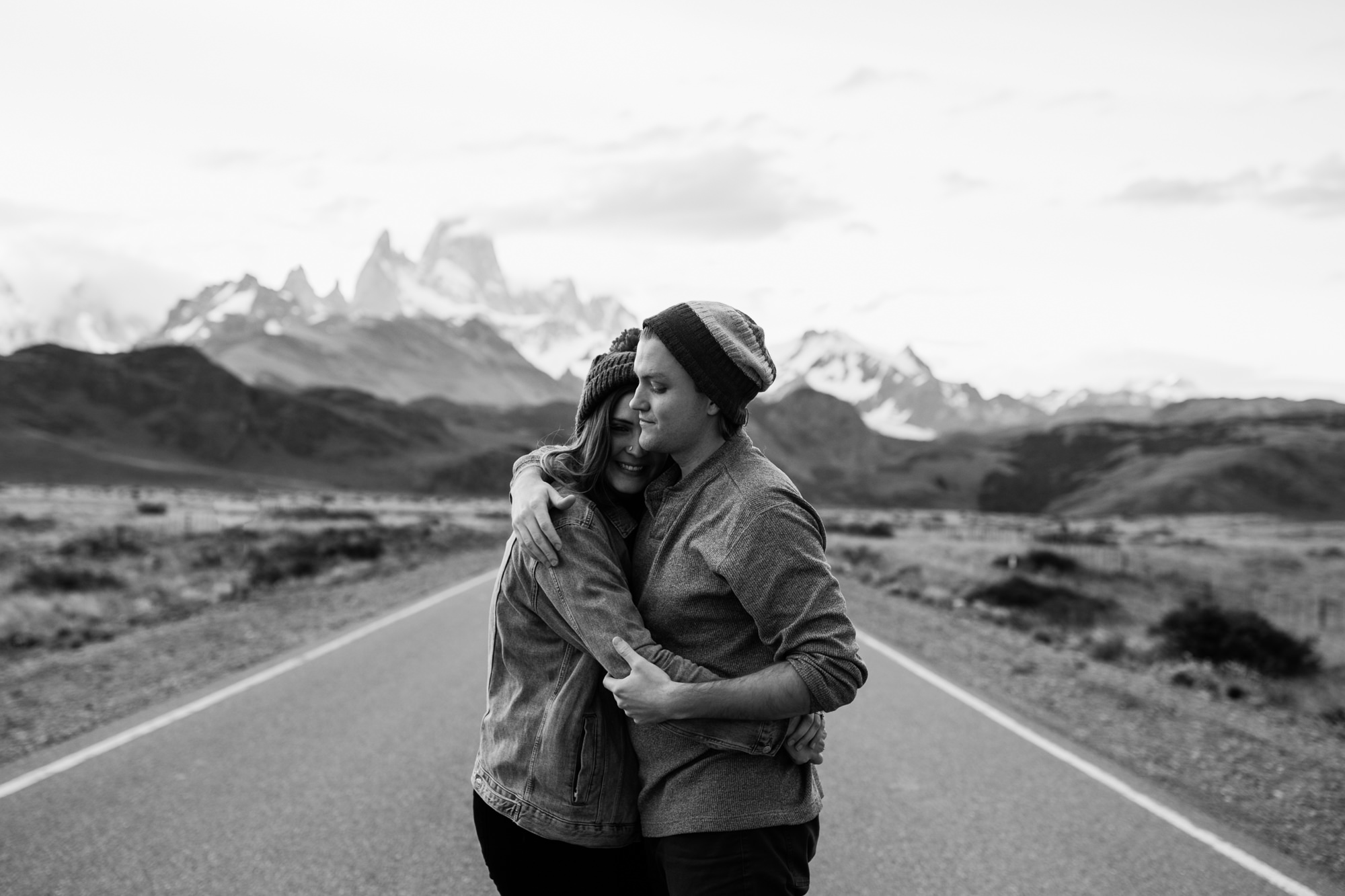 rich + anni's adventure travel session in el chalten | fitz roy, patagonia, argentina | patagonia destination elopement photographer | the hearnes adventure photography | www.thehearnes.com