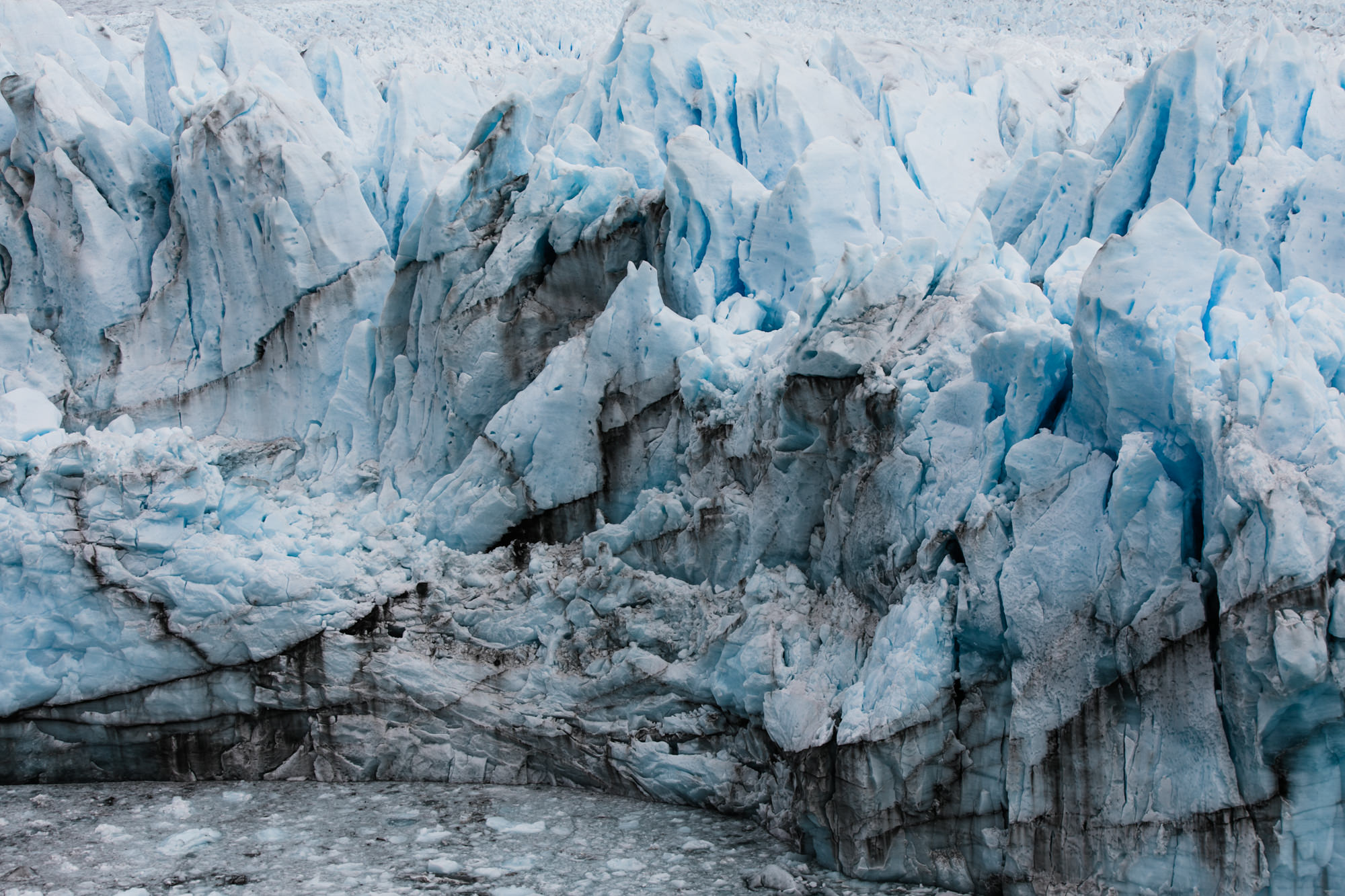 Exploring Perito Moreno Glacier in Los Glacaries National Park | What to do in El Calafate, Argentina | The Hearnes Adventure Photography | www.thehearnes.com