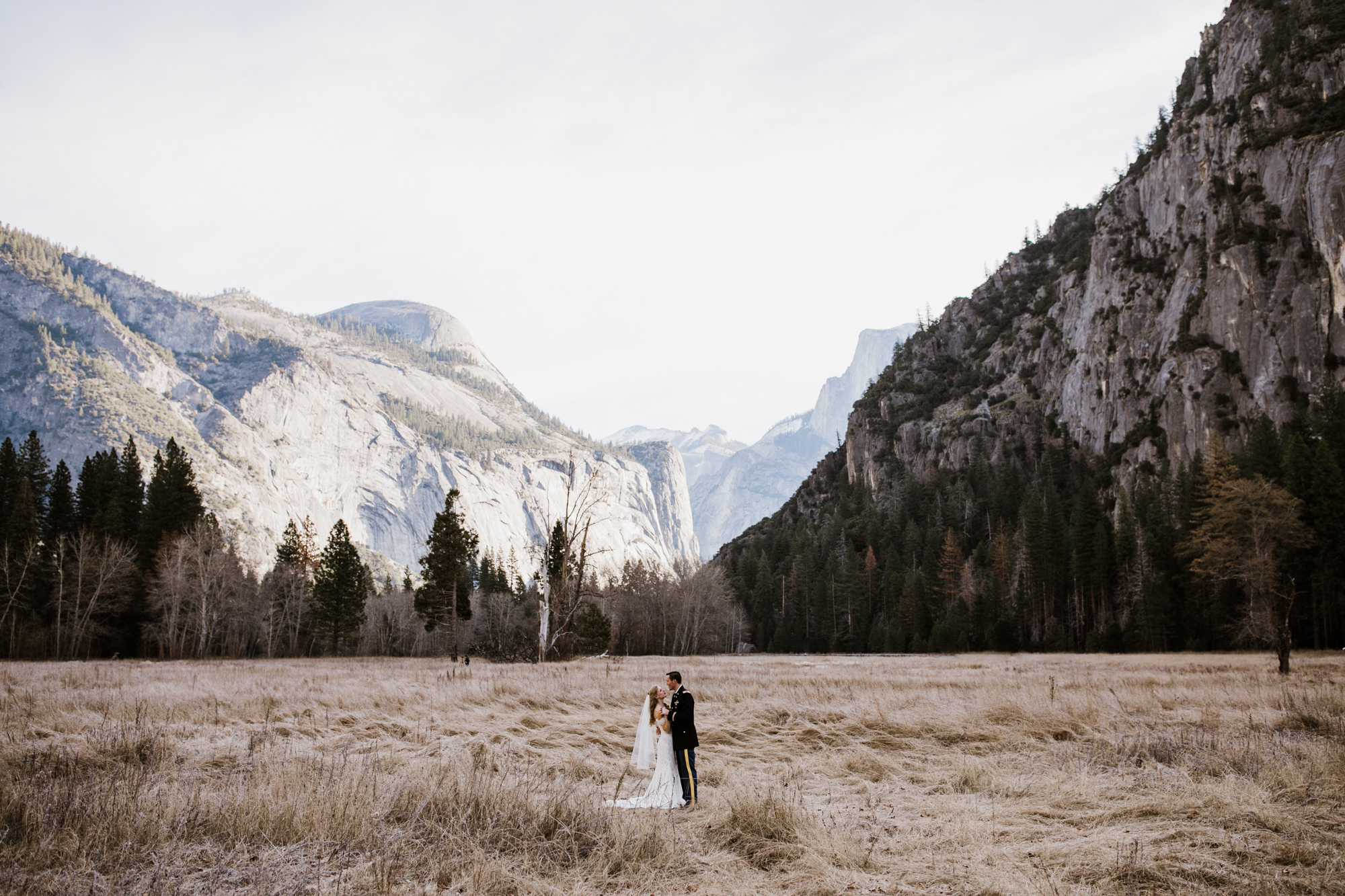 lindsey + stuart's intimate family-centered wedding in yosemite | national park elopement | destination elopement photographers | the hearnes adventure photography | www.thehearnes.com