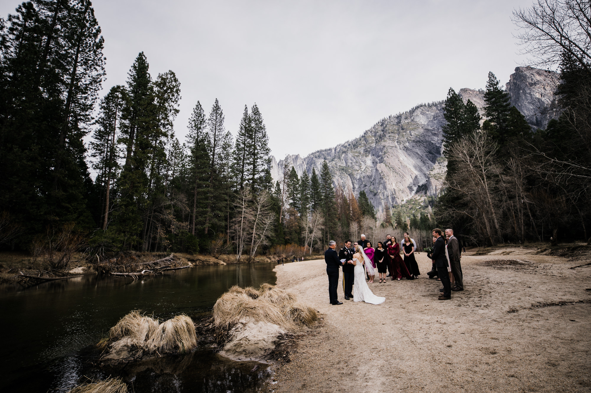 lindsey + stuart's intimate family-centered wedding in yosemite | national park elopement | destination elopement photographers | the hearnes adventure photography | www.thehearnes.com