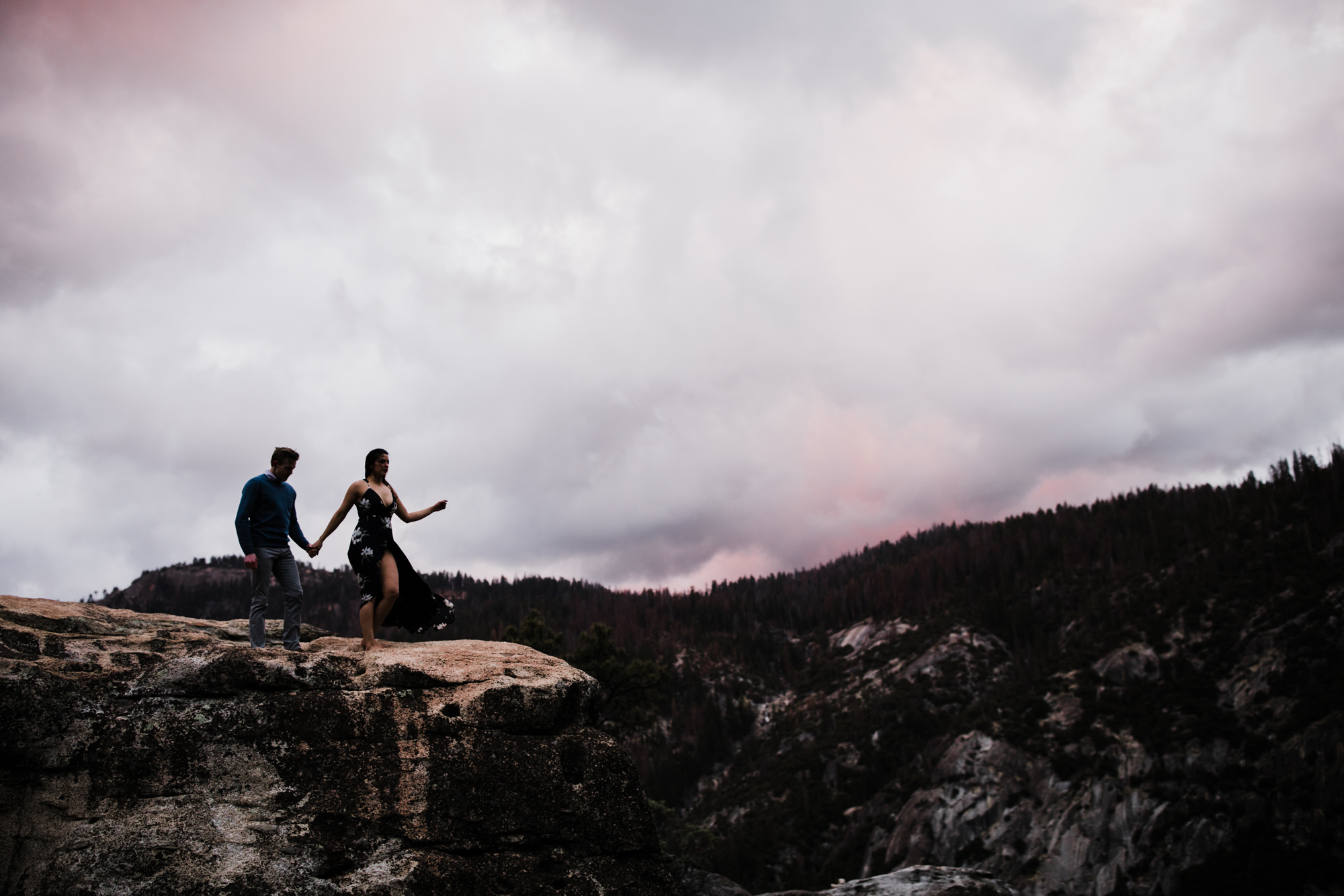 mountain top engagement session in yosemite national park | adventurous destination wedding photographer | the hearnes adventure photography | www.thehearnes.com